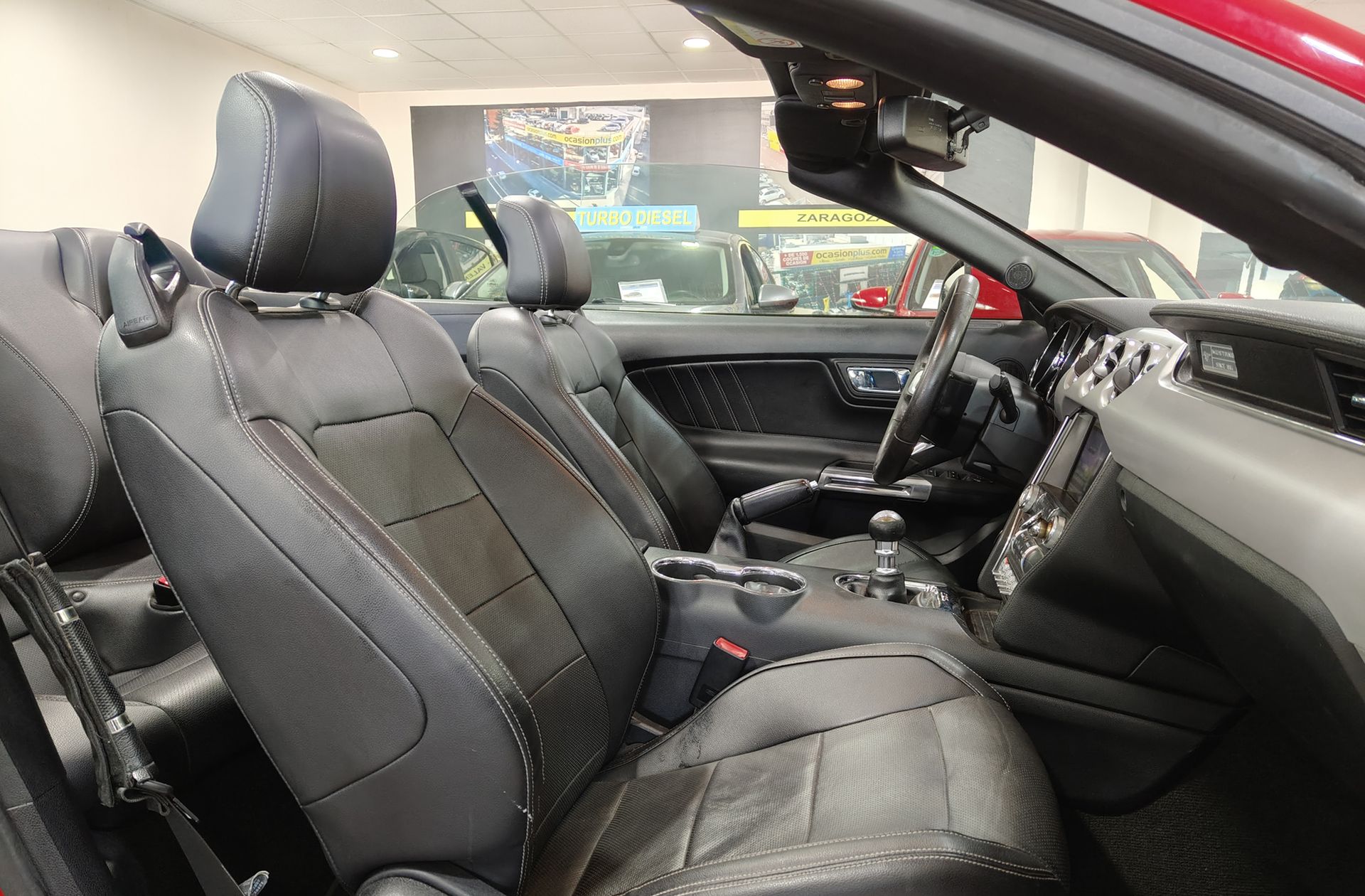 Ford Mustang 2.3 EcoBoost Convertible - foto 22