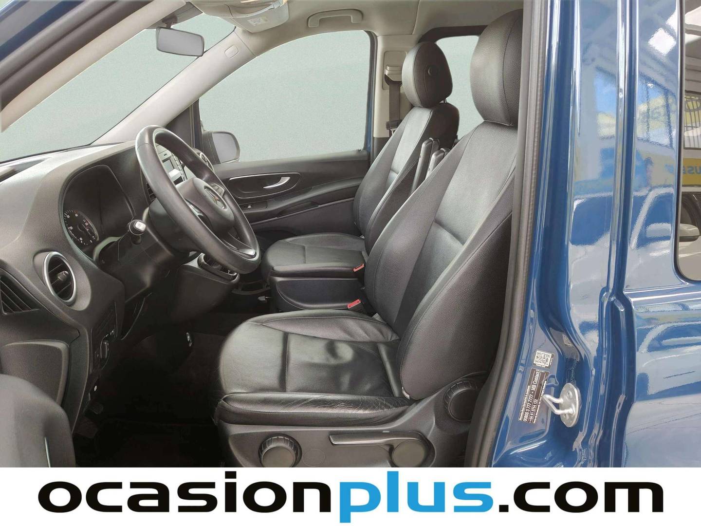 Foto asientos delanteros Mercedes Vito Mercedes Vito Combi 114 CDI Tourer Base Compacta (136 CV) 8 Plazas
