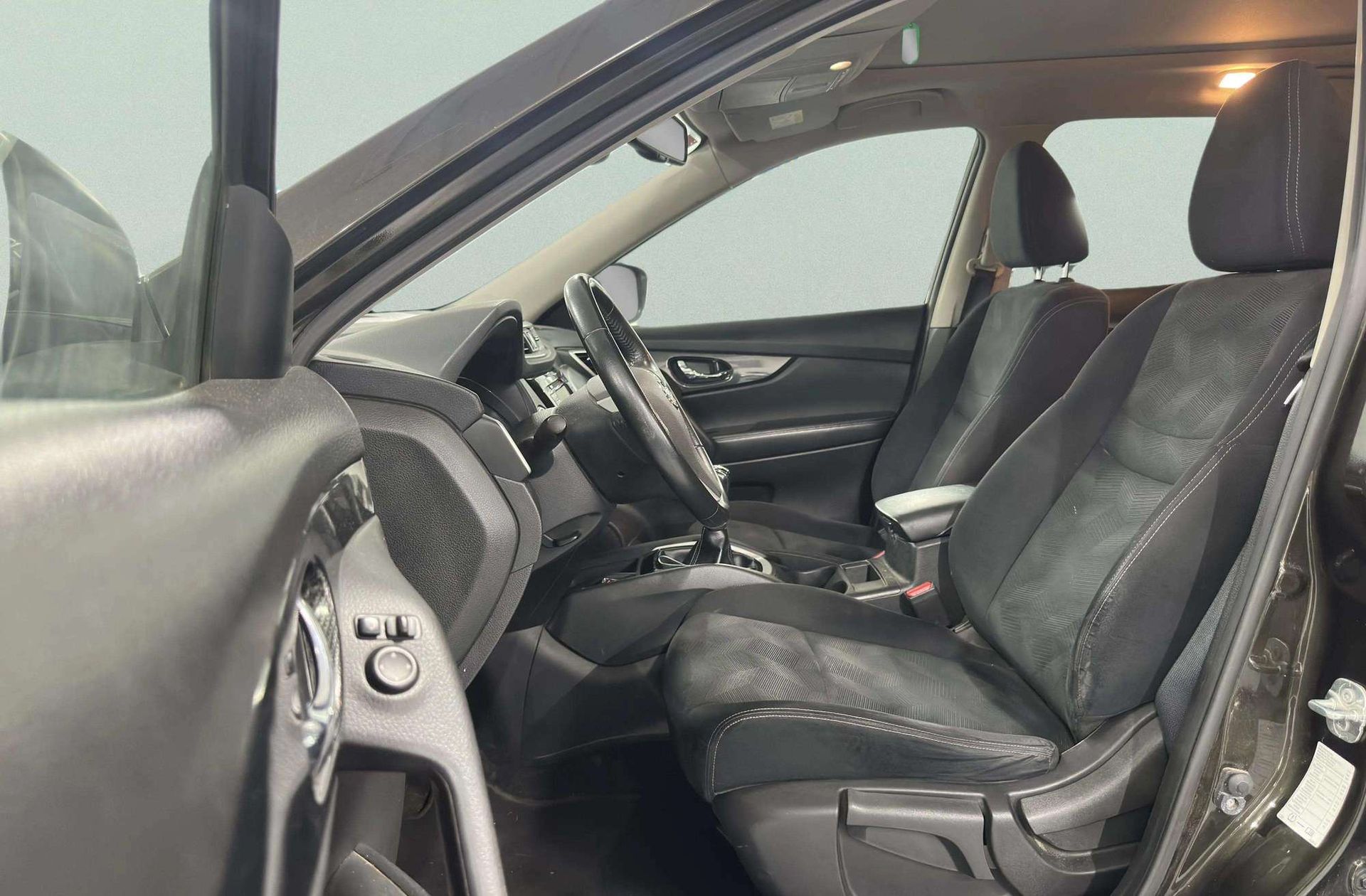 Nissan X-Trail dCi 130 N-Connecta - foto 12