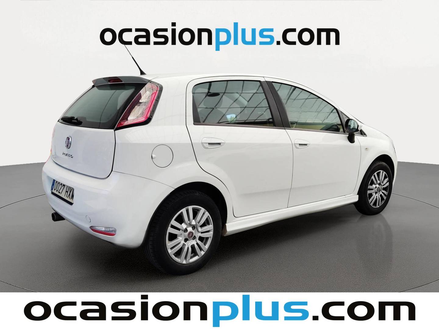 Foto trasera Fiat Punto Fiat Punto 1.2 8v Easy (67 CV) derecha