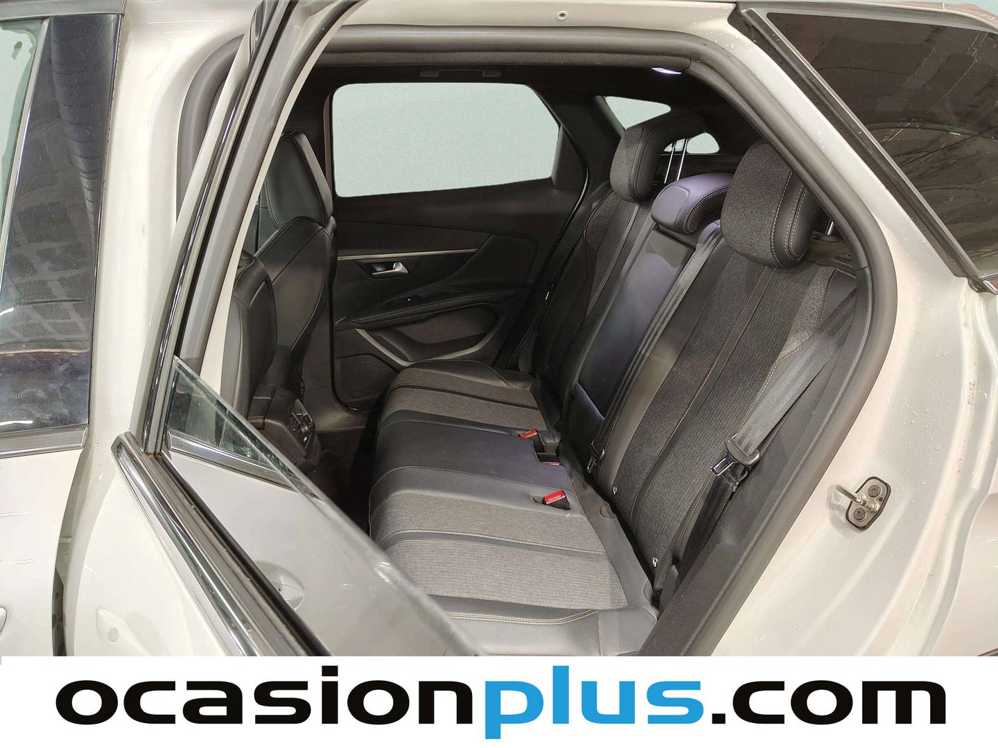 Foto asientos traseros Peugeot 3008 Peugeot 3008 BlueHDI 130 S&S GT Line (130 CV)