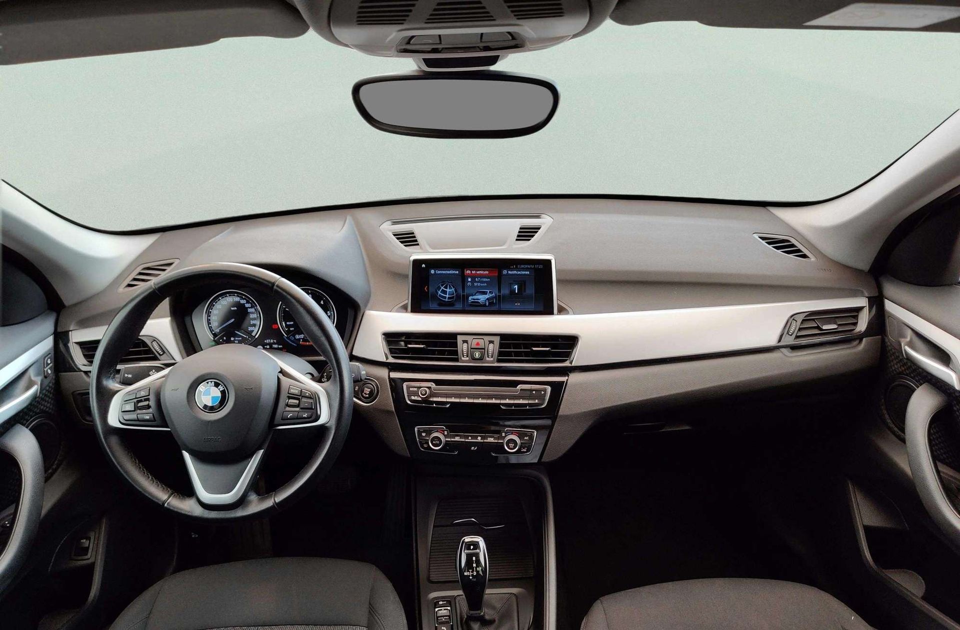 BMW X1 sDrive16d Business - foto 11
