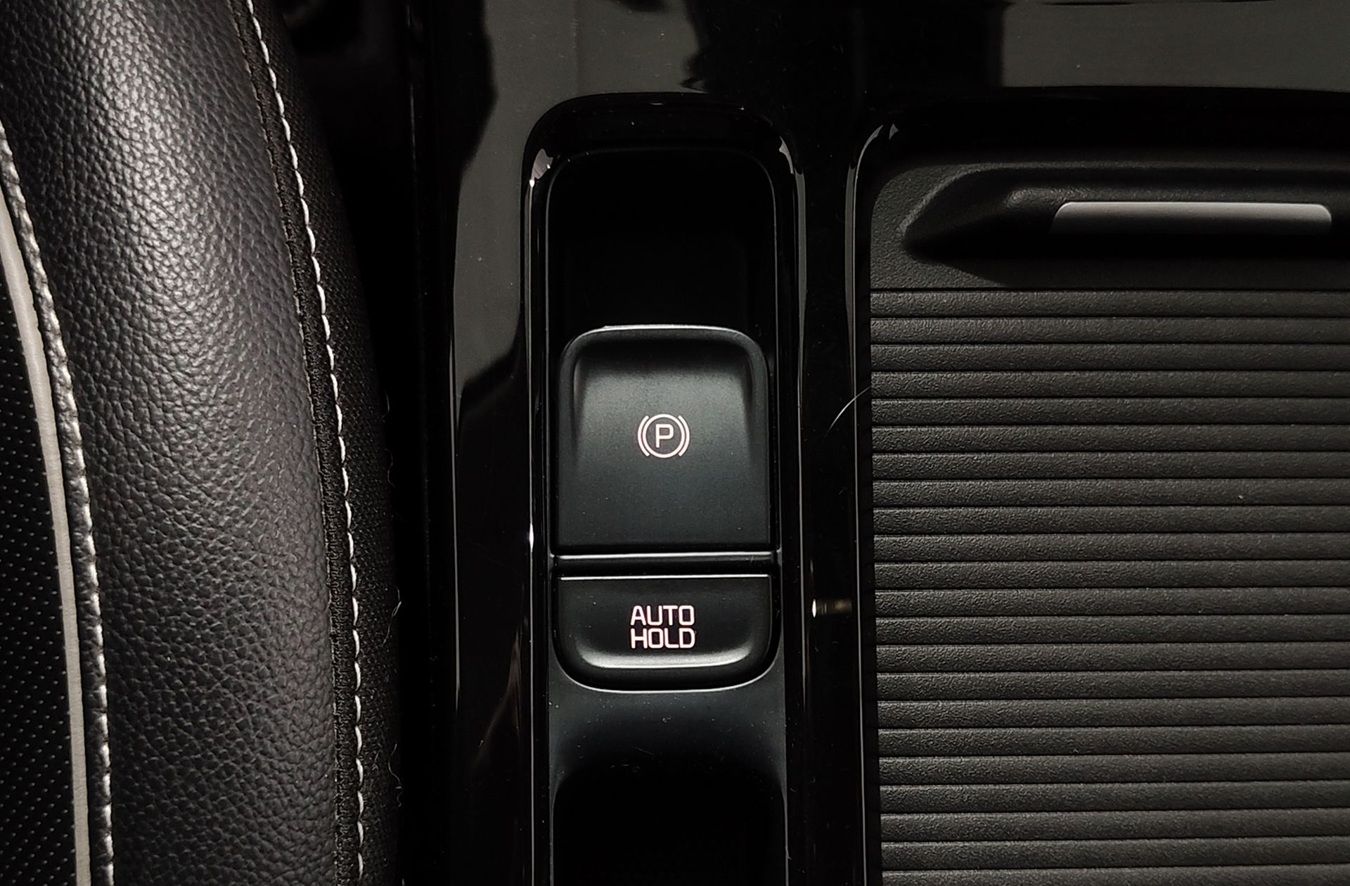 Kia Ceed 1.6 GDi PHEV E-Tech - foto 38