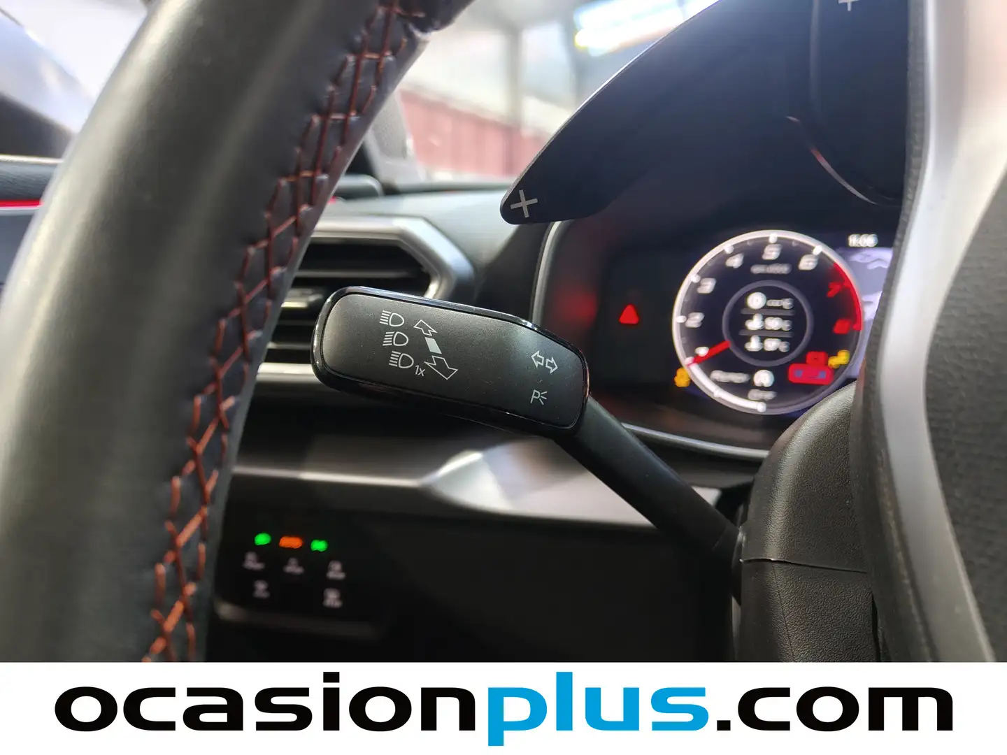 Foto Seat León SEAT León 1.5 eTSI S&S FR Go L DSG (150 CV)