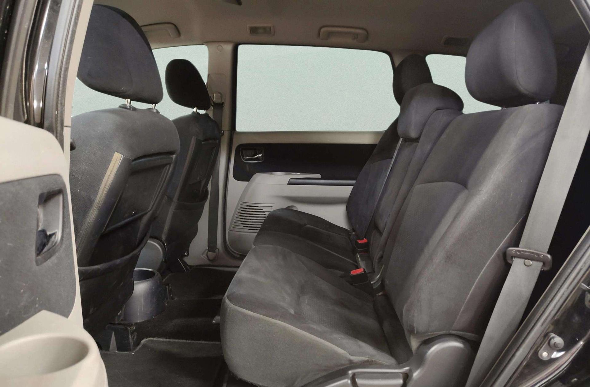 Mitsubishi Grandis 2.0 DI-D Challenge - foto 11