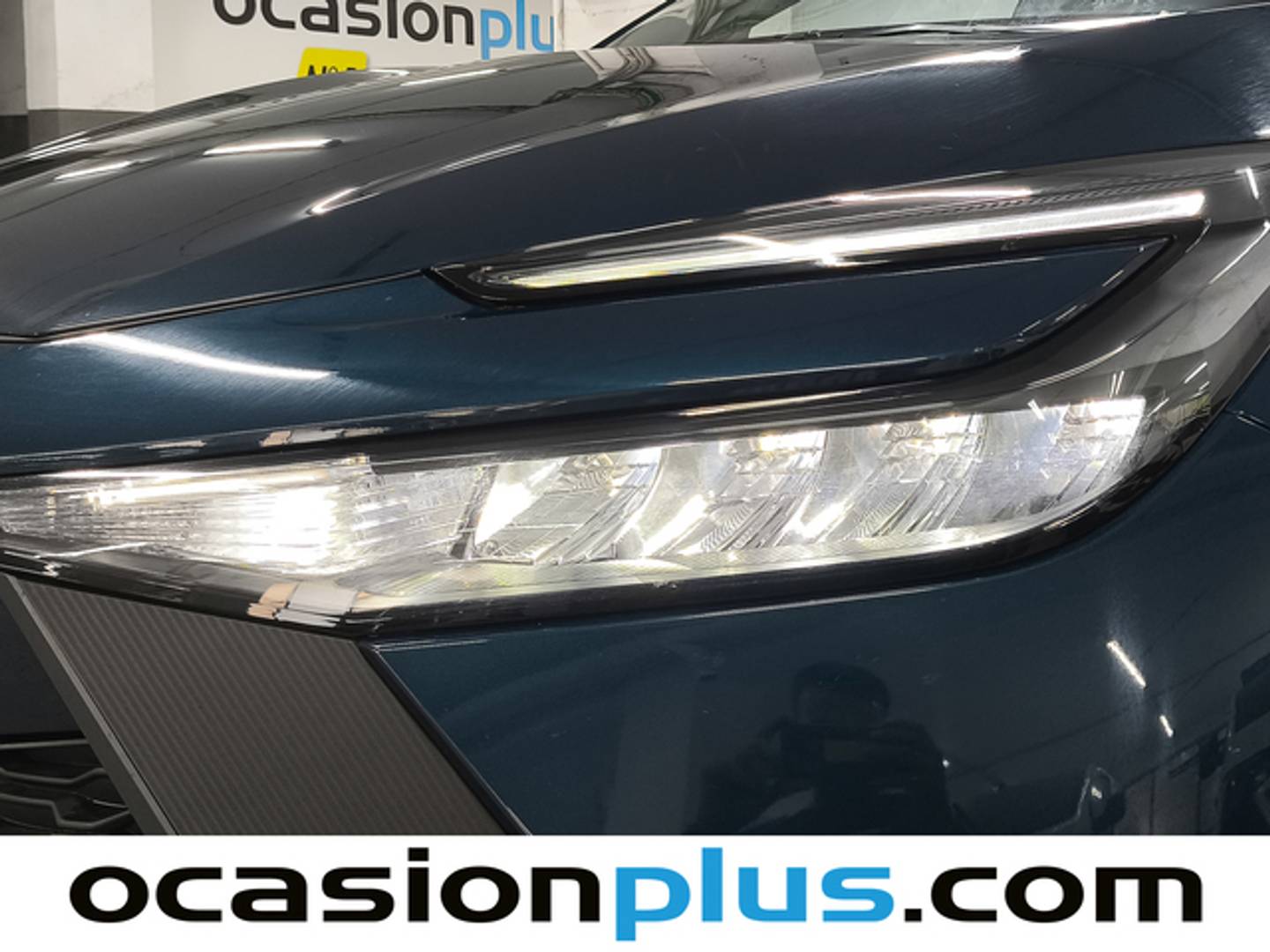 Extras del Toyota C-HR Toyota C-HR 140H Advance (140 CV)