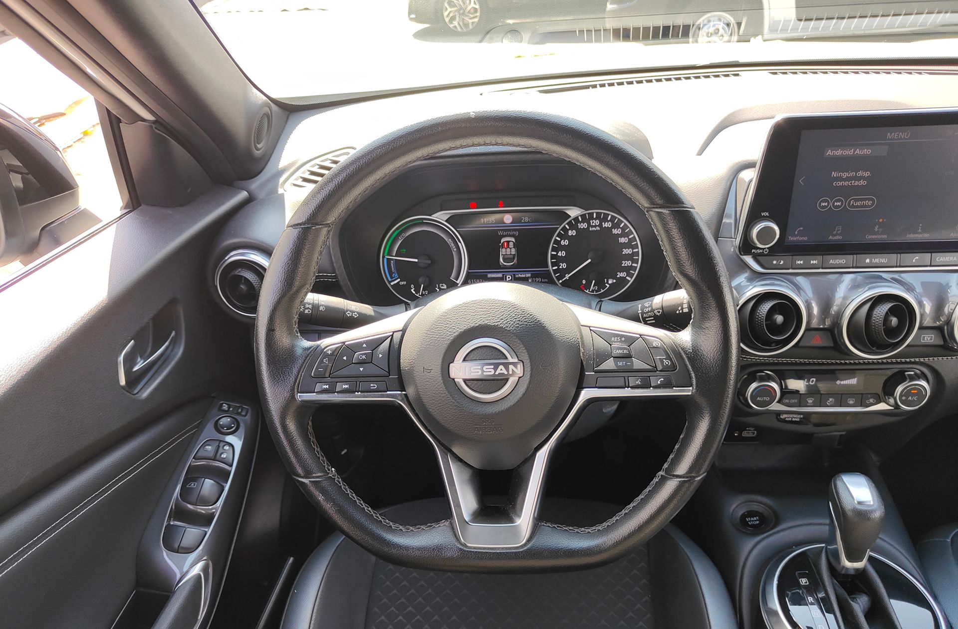 Nissan Juke 1.6 Hybrid N-Connecta - foto 21