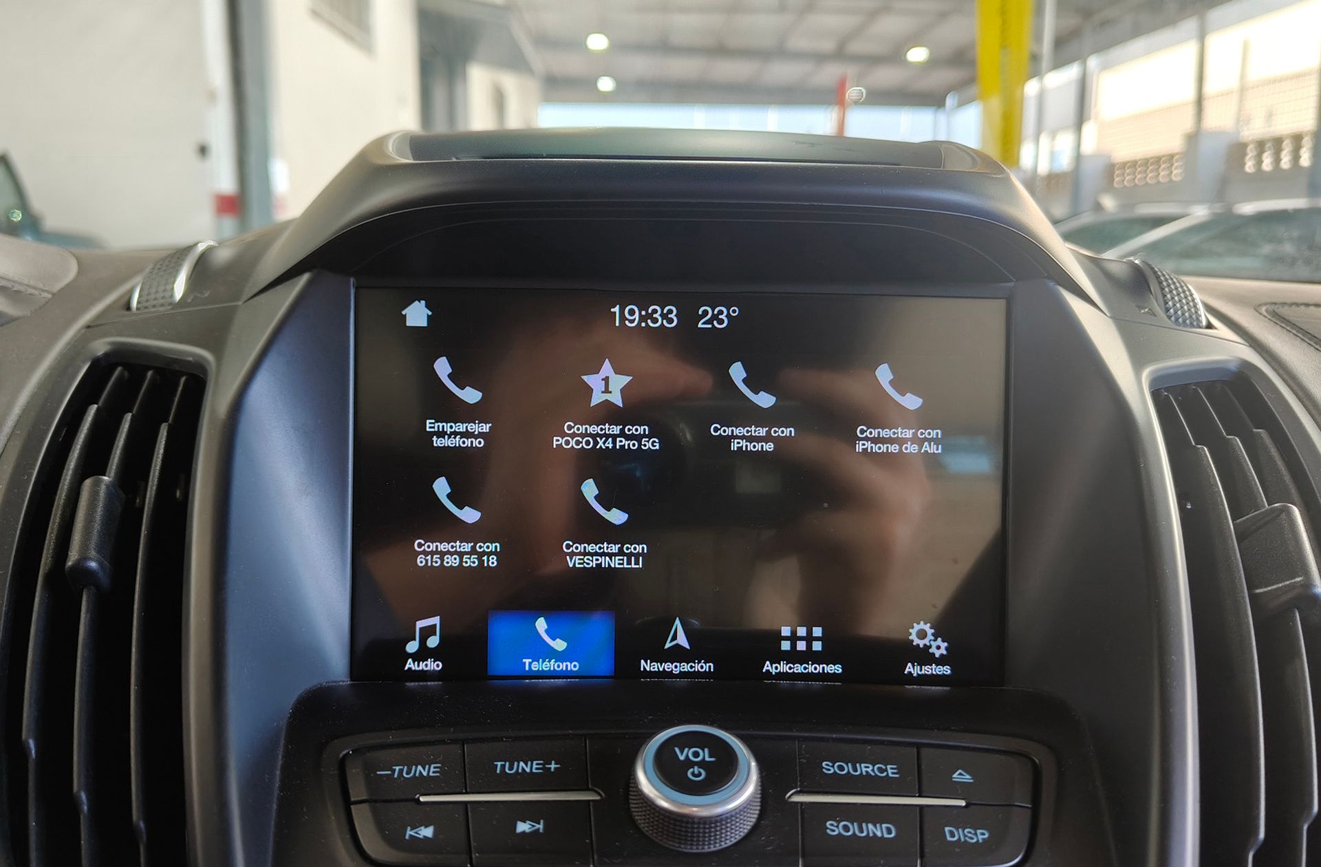 Ford Kuga 2.0 TDCi Vignale 4x4 Powershift - foto 36