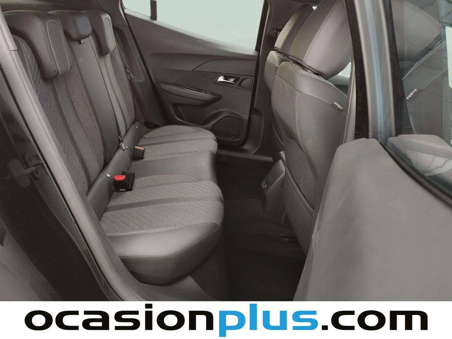 Foto asientos traseros Peugeot 2008 Peugeot 2008 Allure Hybrid eDCS6 (145 CV)