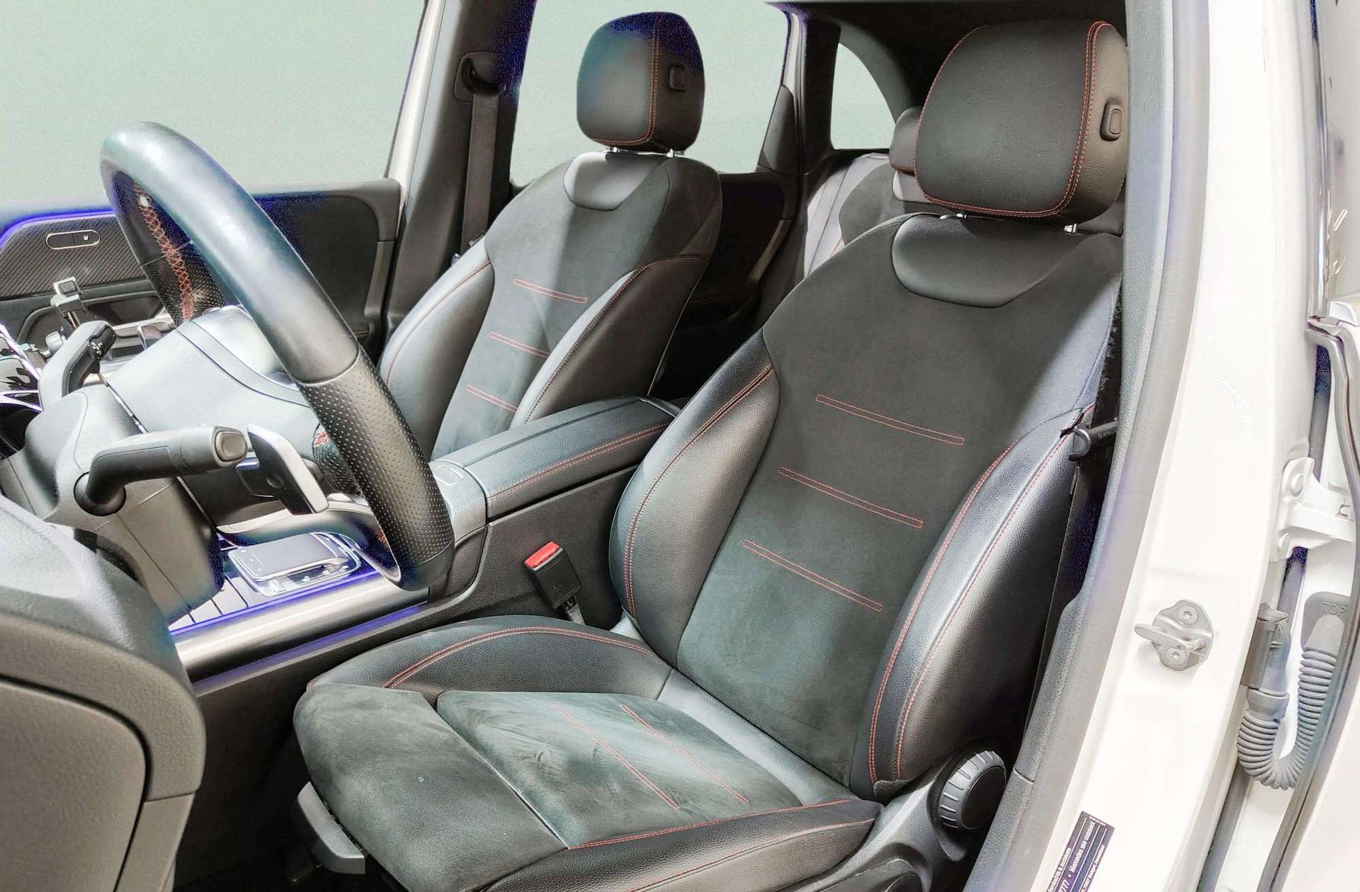 Mercedes-Benz Clase B B 200 Pack AMG - foto 15