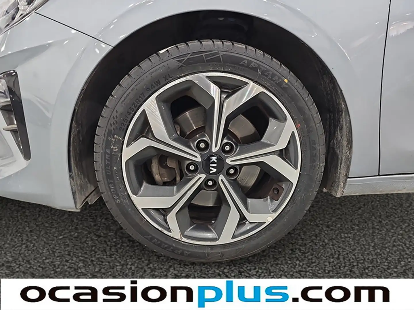 Foto KIA Ceed Tourer Kia Ceed Tourer 1.0 MHEV Tech DCT (120 CV)