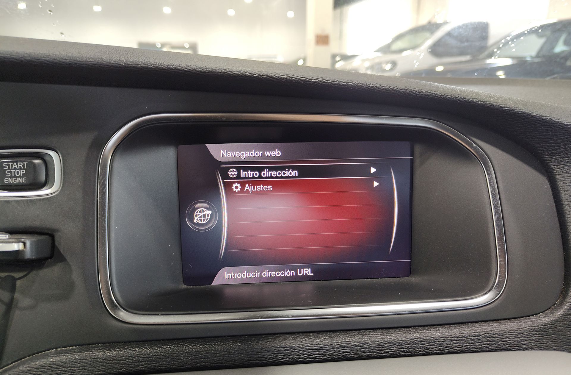 Volvo V40 T2 Momentum - foto 30