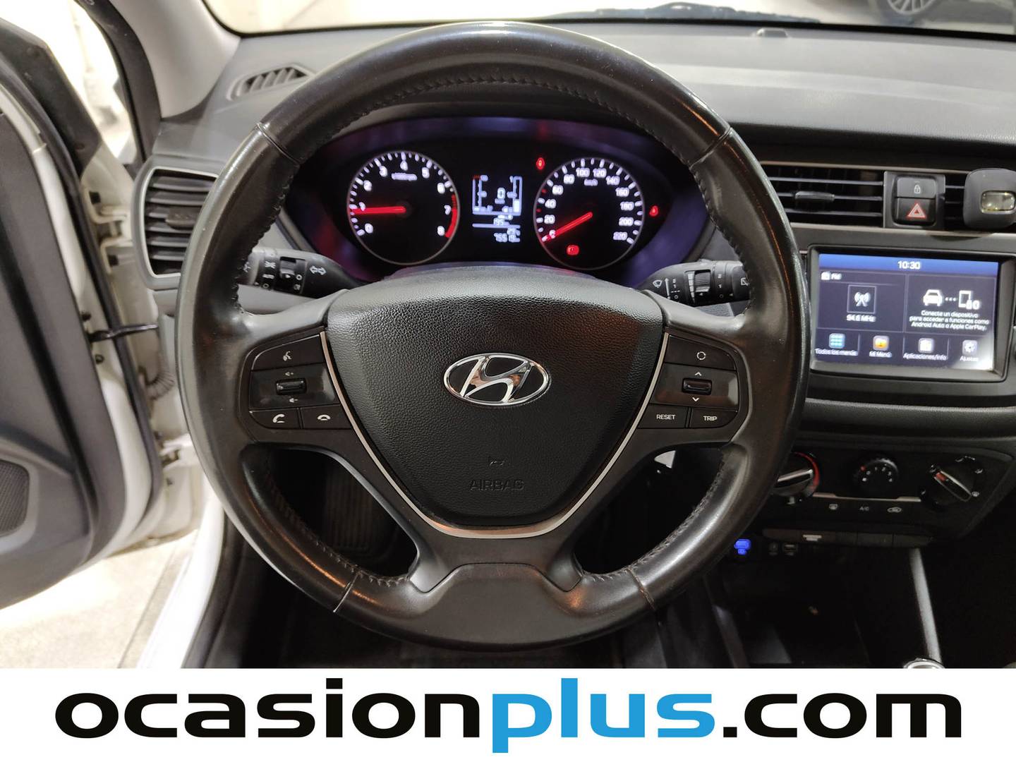 Hyundai i20 Hyundai i20 1.2 MPI Essence LE (75 CV) manual