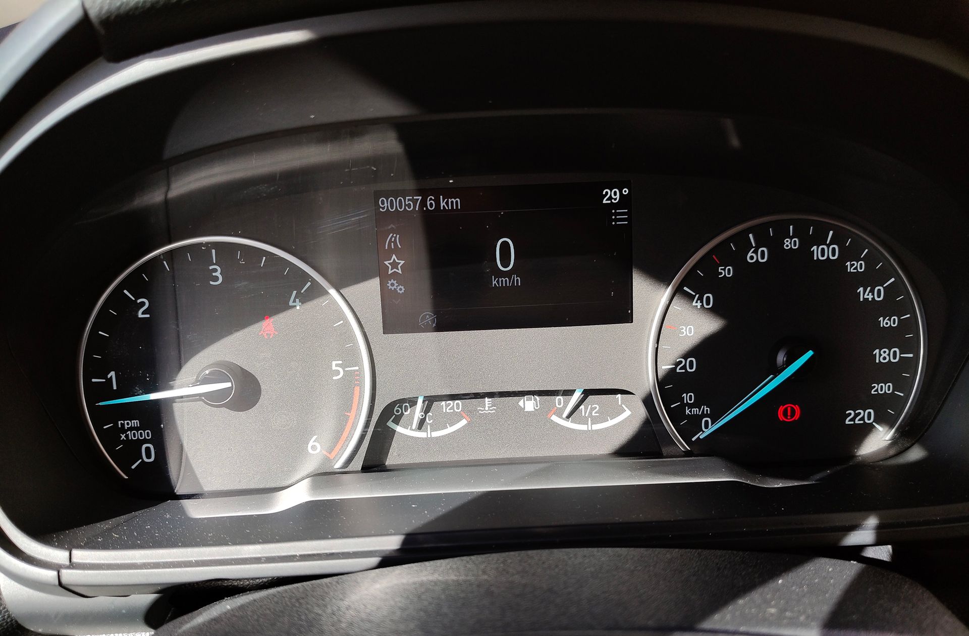 Ford EcoSport 1.5 TDCi EcoBlue Trend - foto 21