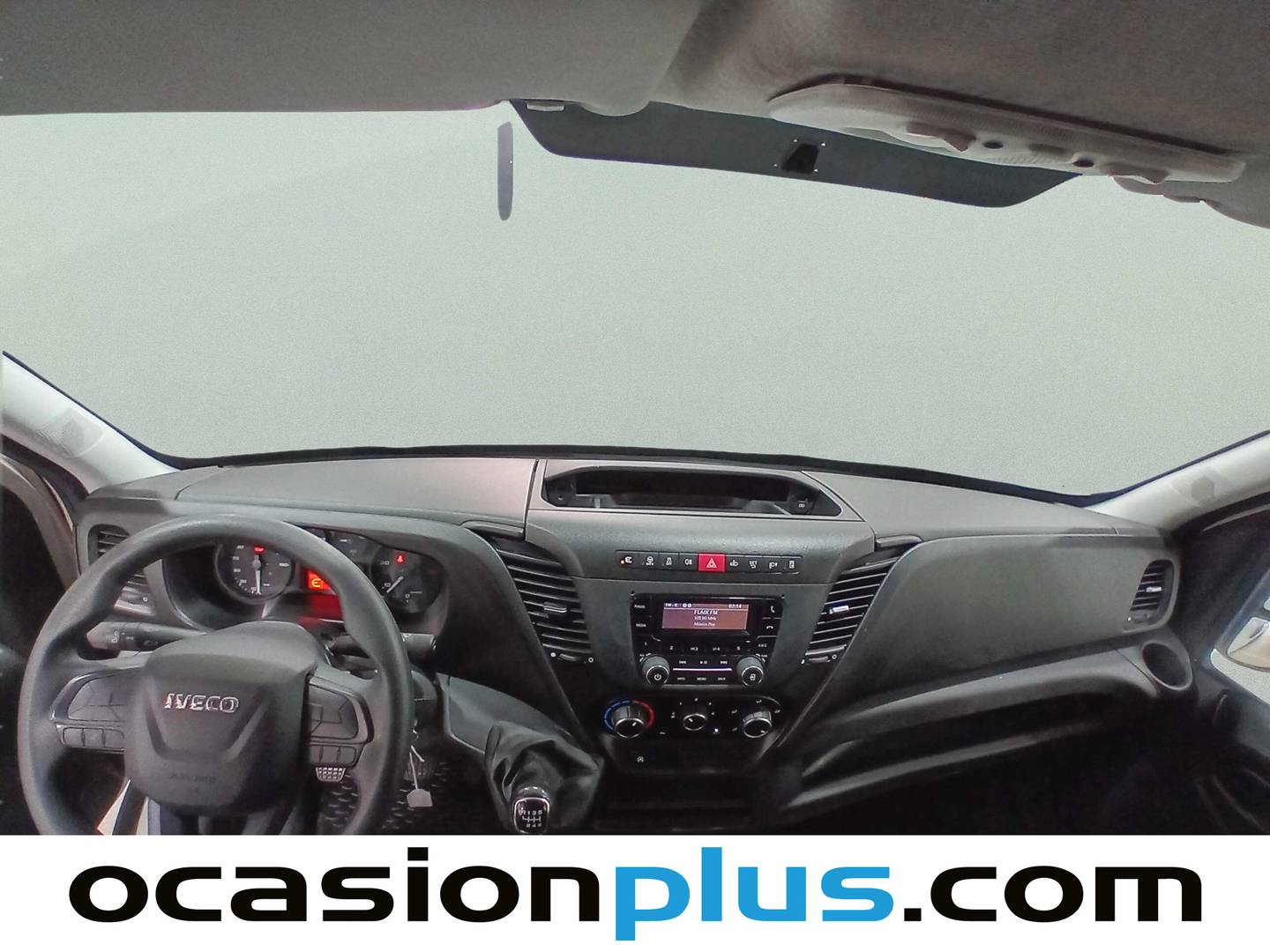 Foto Iveco Daily Iveco Daily Furgon 35S 16 V 3520L/H2 (156 CV) 3 Plazas