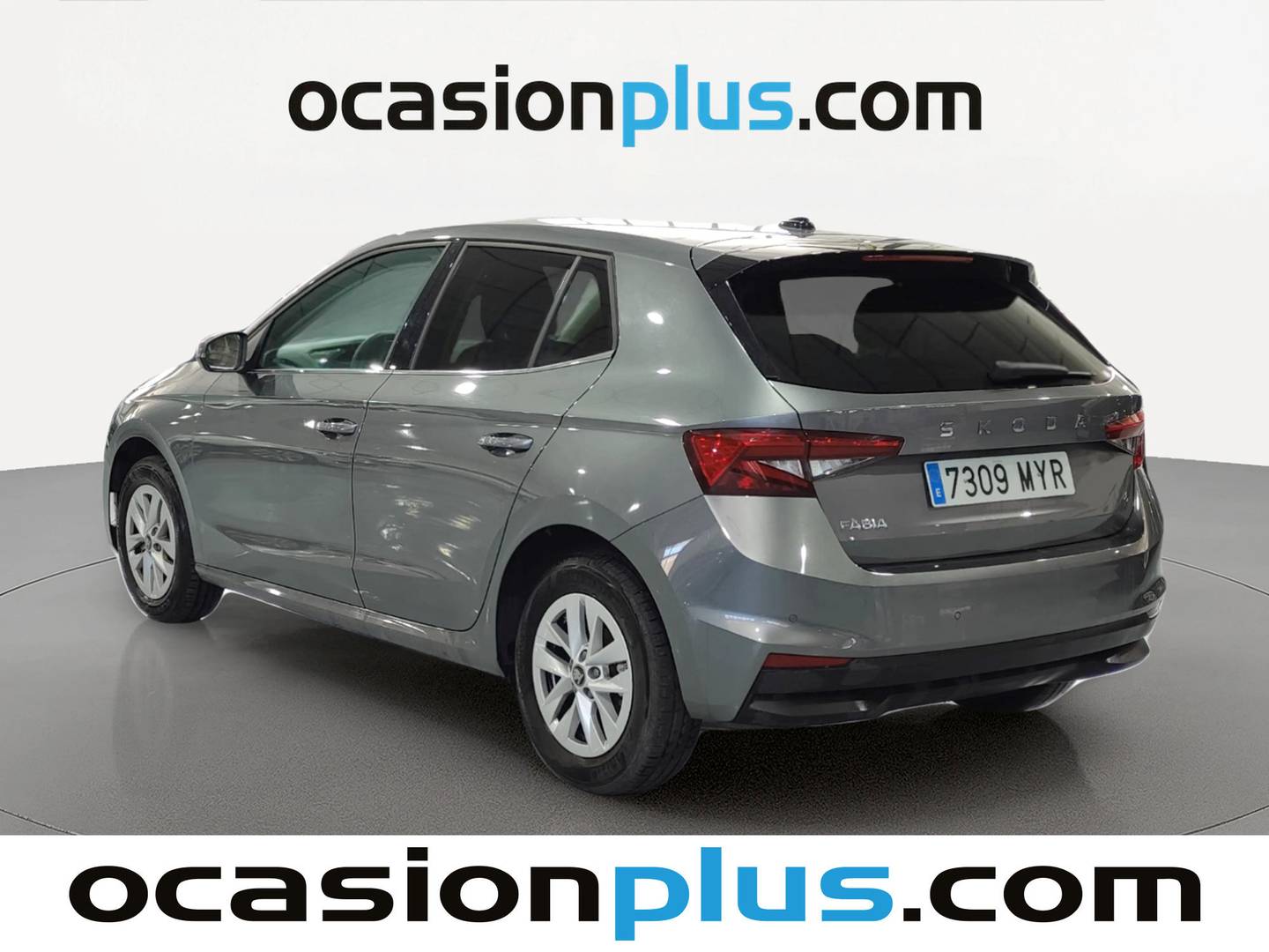 Foto trasera Skoda Fabia Skoda Fabia 1.0 TSI Selection DSG (115 CV) izquierda