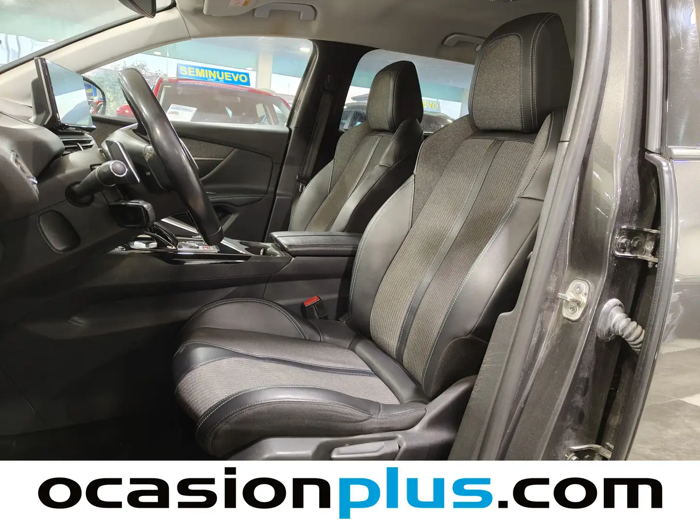 Foto Peugeot 5008 Peugeot 5008 BlueHDI 130 S&S Allure Pack EAT8 (130 CV) 7 PLAZAS