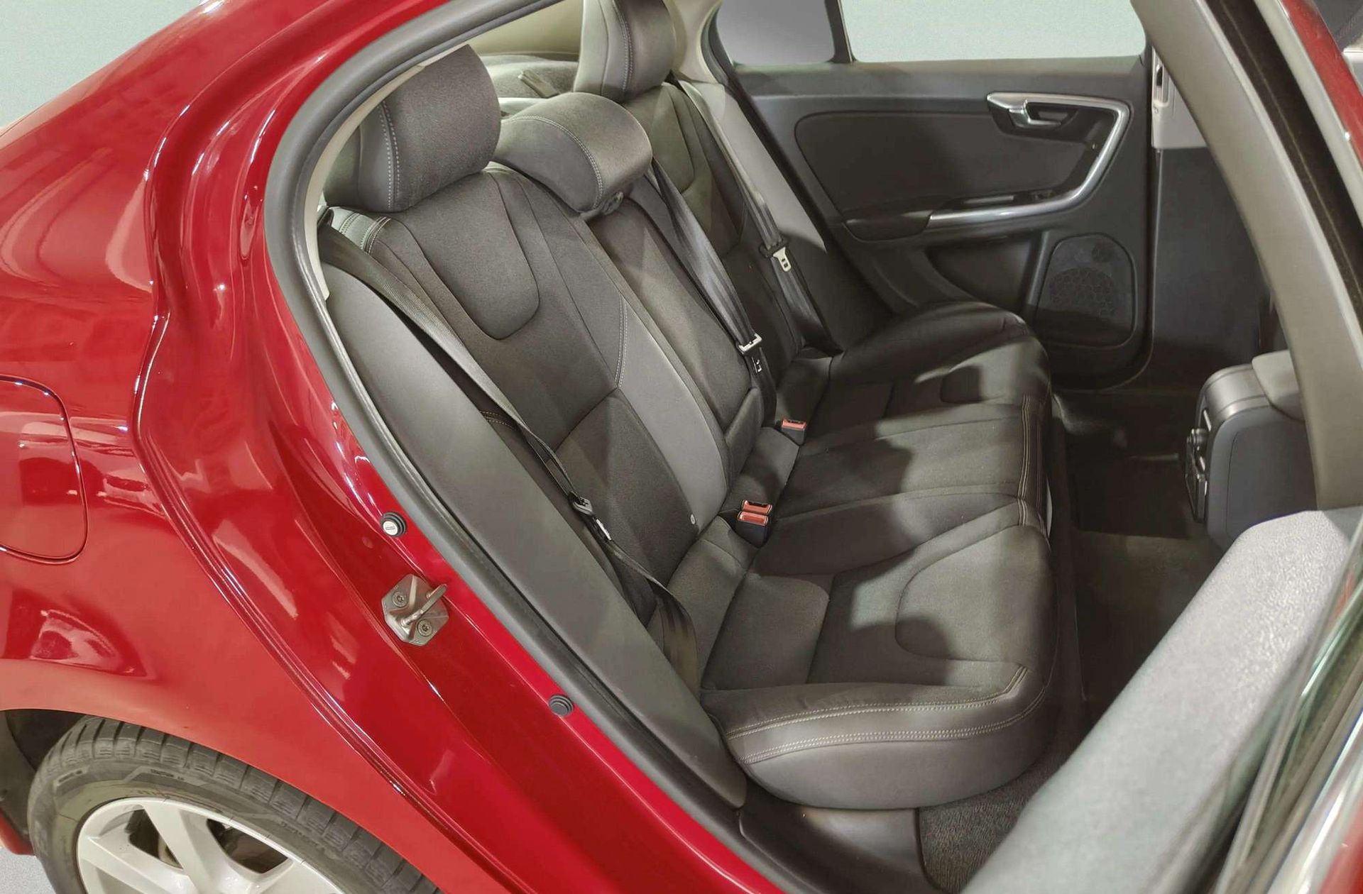 Volvo S60 D3 Momentum - foto 15