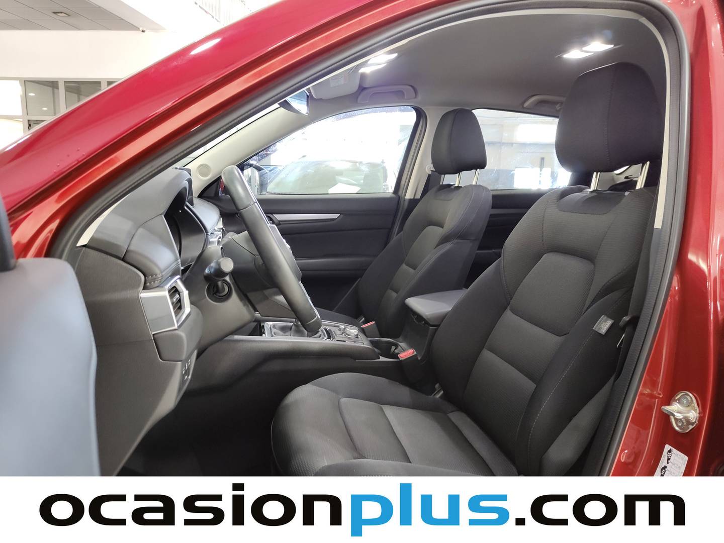 Foto asientos delanteros Mazda CX-5 Mazda CX-5 2.0 MHEV Center-Line Plus (165 CV)