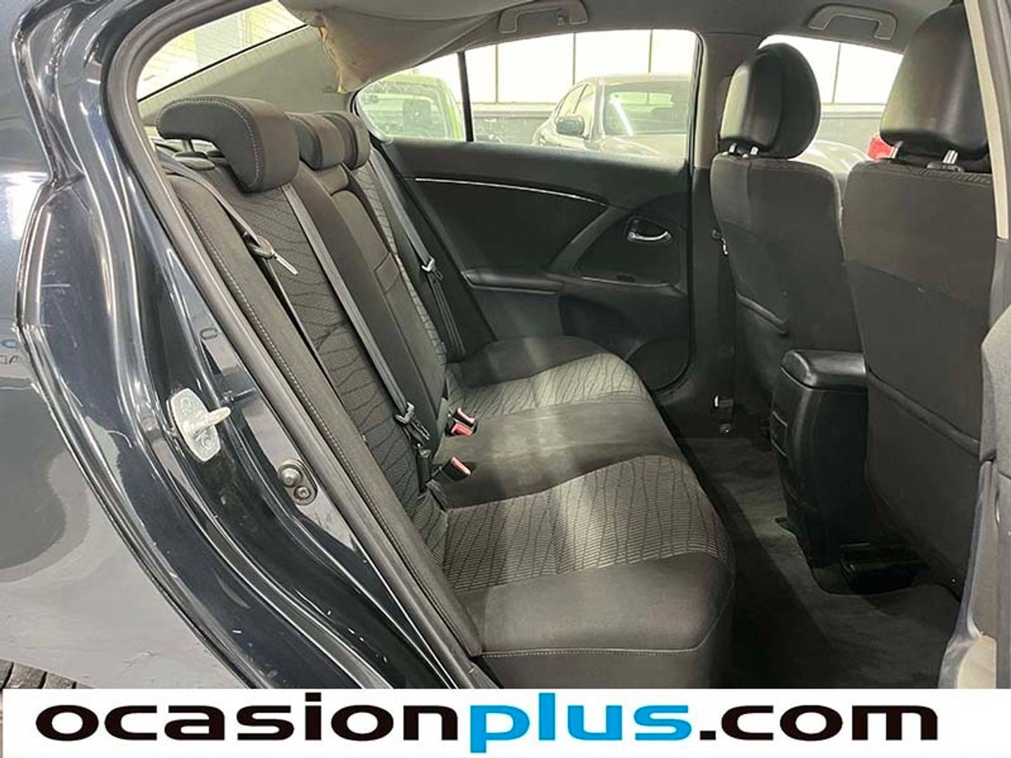 Foto Toyota Avensis Toyota Avensis 2.0 D-4D Active (126 CV)