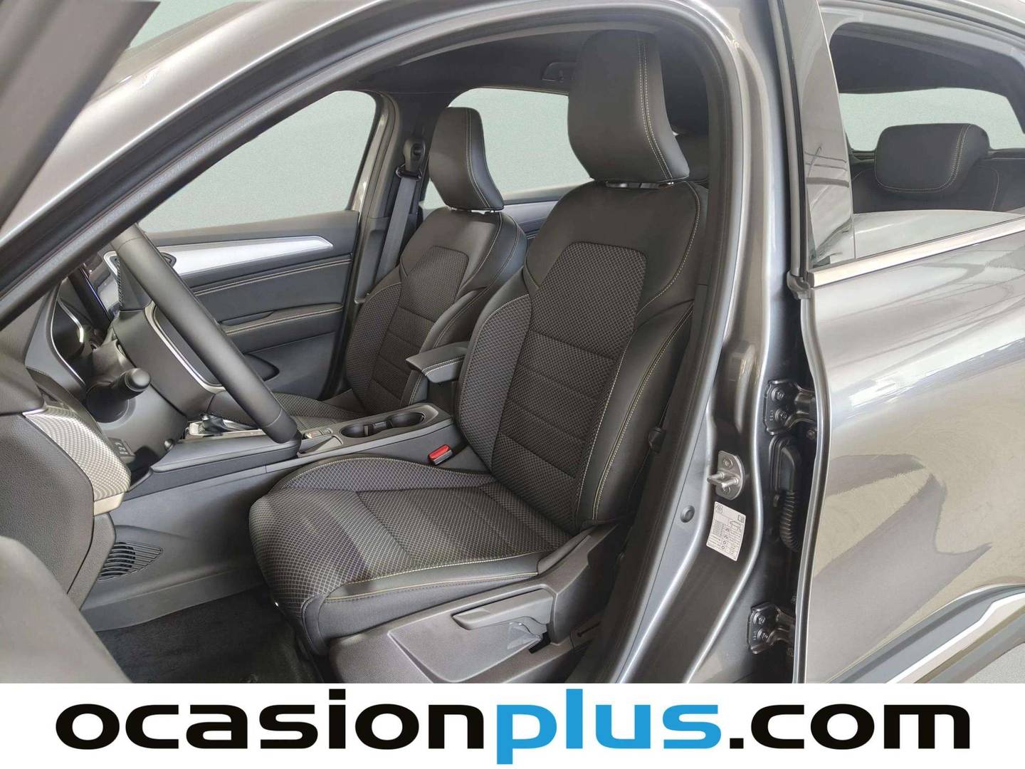 Foto asientos delanteros Renault Arkana Renault Arkana Techno E-Tech full hybrid (145 CV)