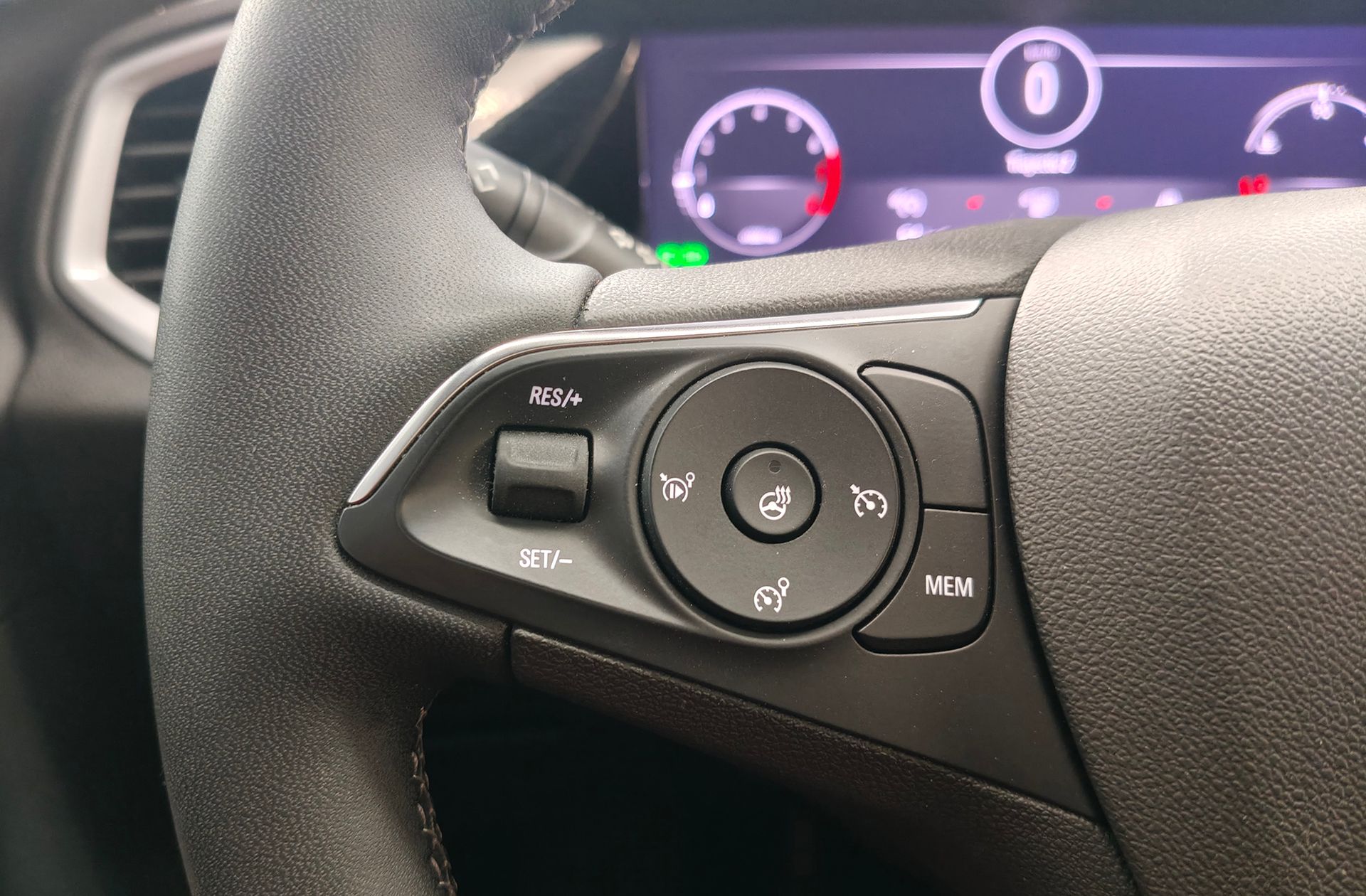 Opel Grandland 1.2 Turbo XHT GS - foto 28