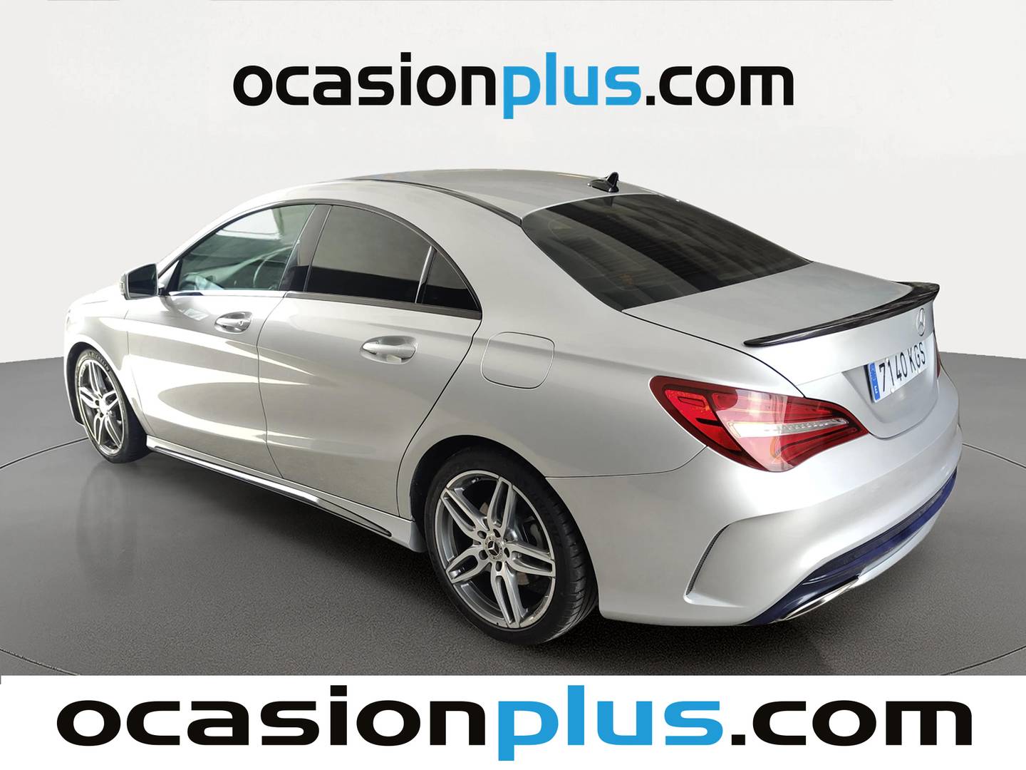 Foto delantera Mercedes CLA Mercedes CLA 180 (122 CV) derecha