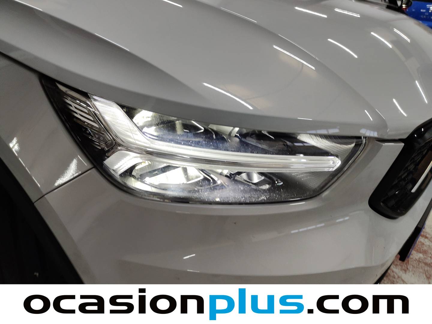 Acabados Volvo XC40 Volvo XC40 T2 R-Design Auto (129 CV)
