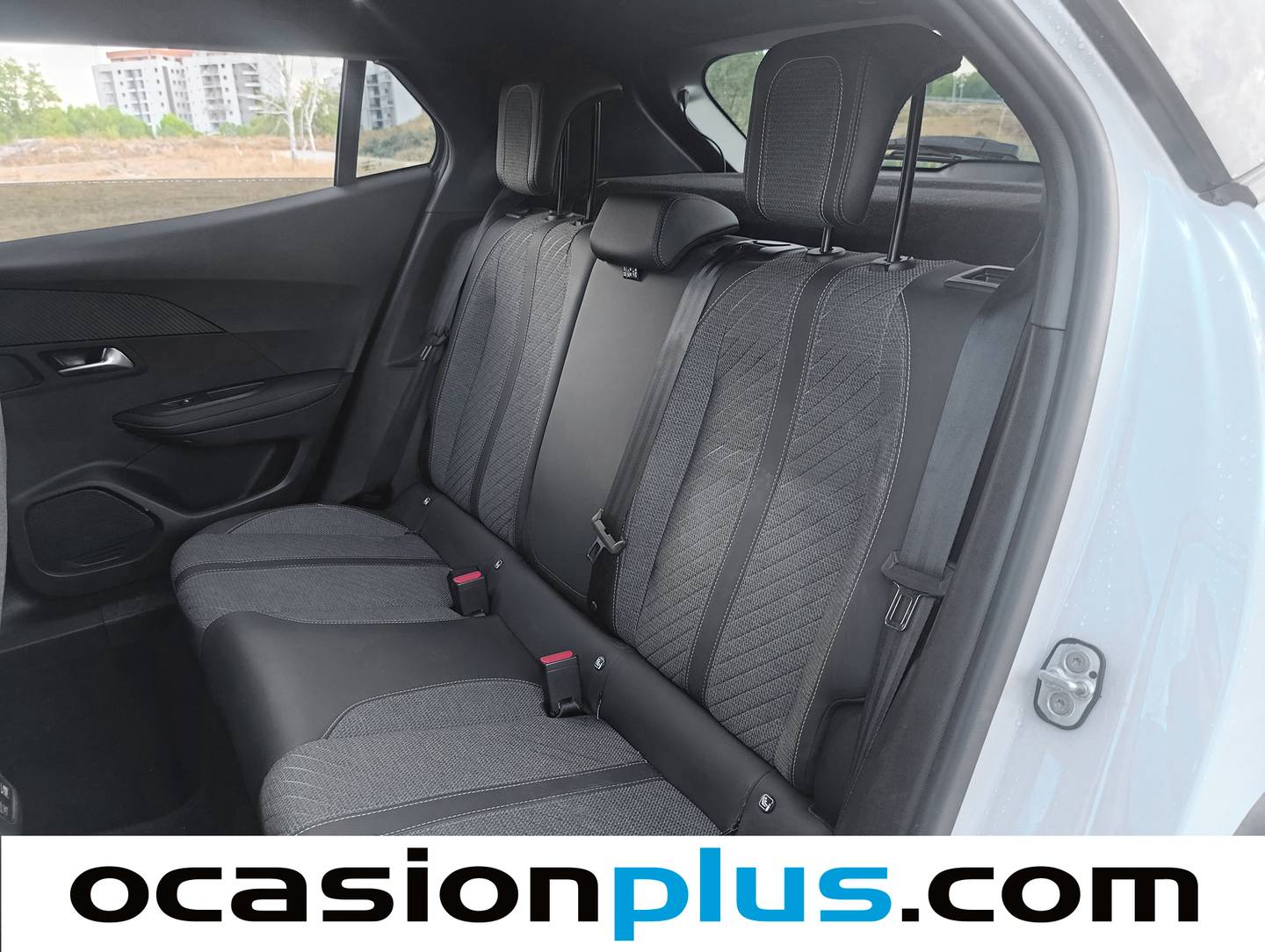 Foto asientos traseros Peugeot 2008 Peugeot 2008 Allure Hybrid eDCS6 (145 CV)