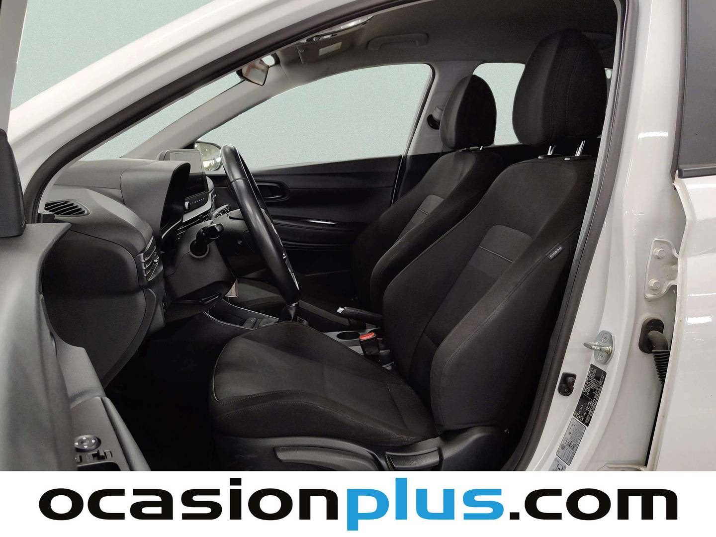 Foto asientos delanteros Hyundai Bayon Hyundai Bayon 1.2 MPI Maxx (79 CV)