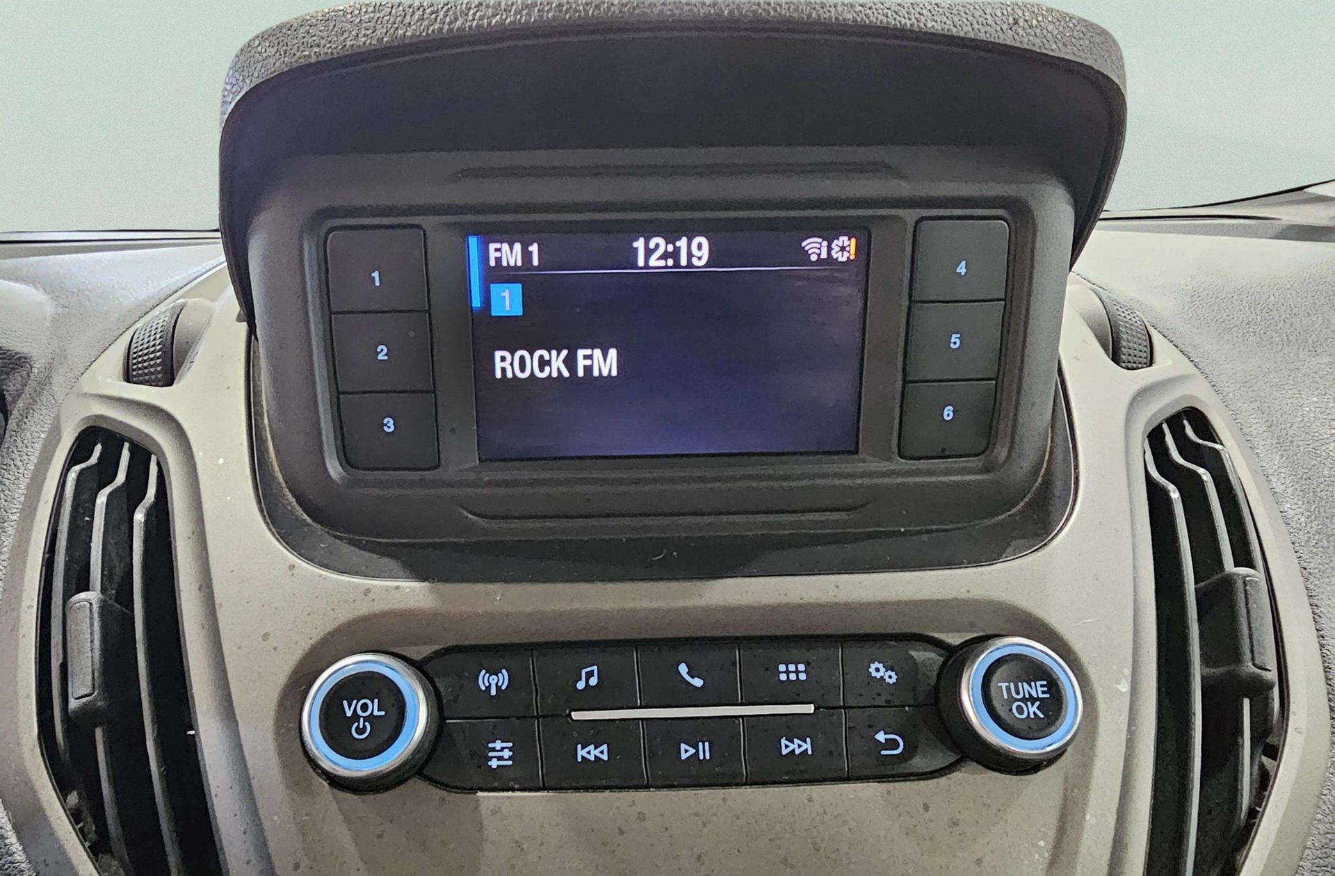 Ford Tourneo Courier 1.0 EcoBoost Trend - foto 25