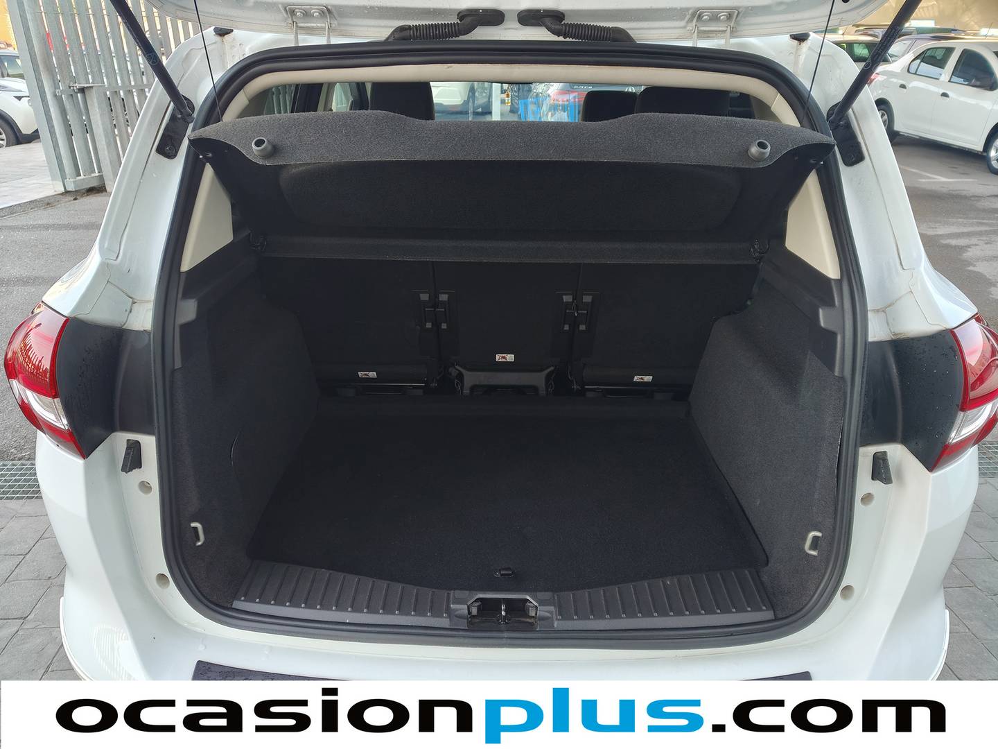 Foto Ford C-Max Ford C-Max 1.0 EcoBoost Titanium (125 CV)