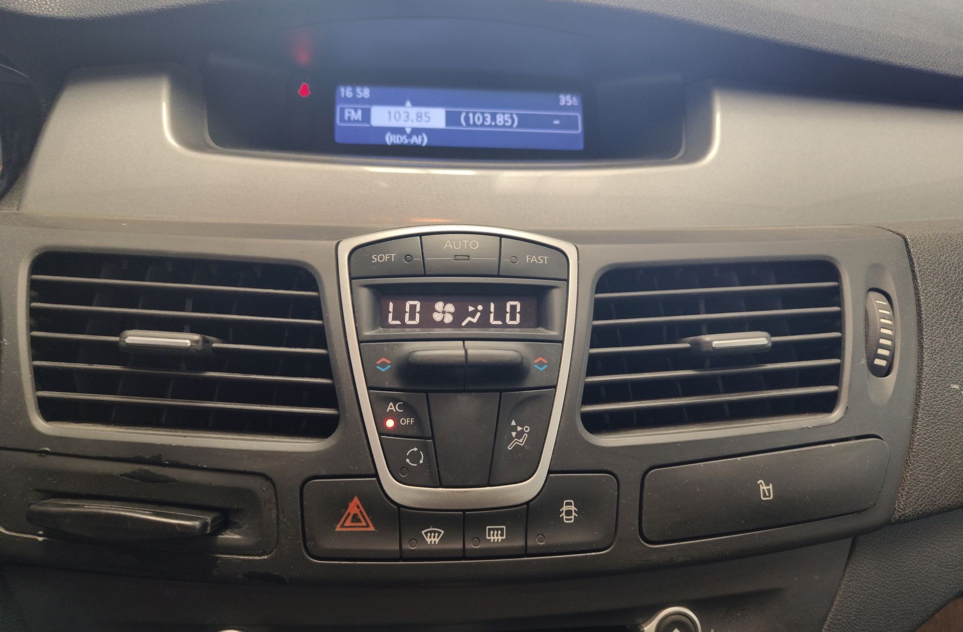 Renault Laguna dCi 110 Emotion eco2 - foto 23