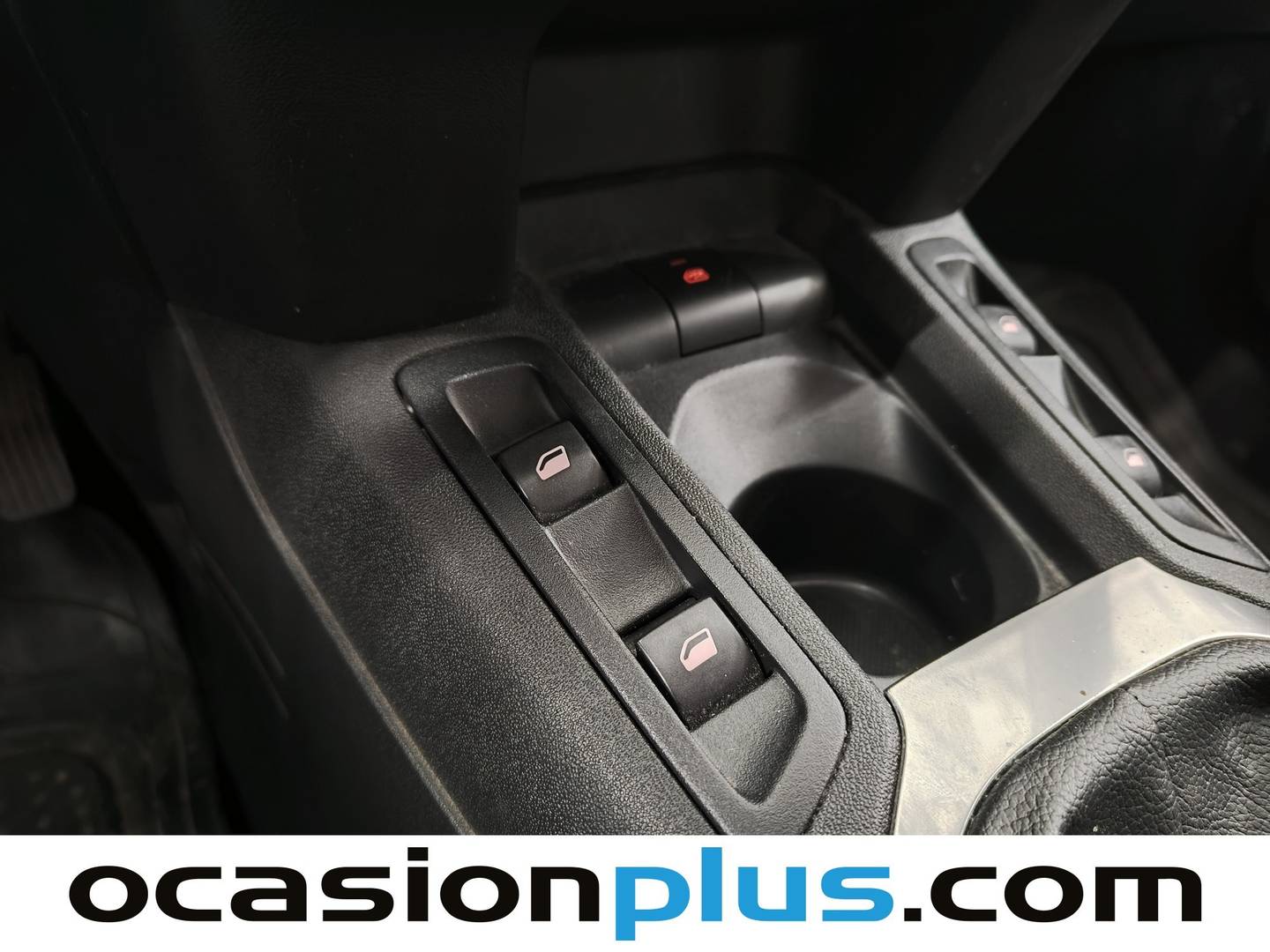 Foto Citroën C-Elysée Citroen C-Elysee BlueHDi 100 Shine (102 CV)