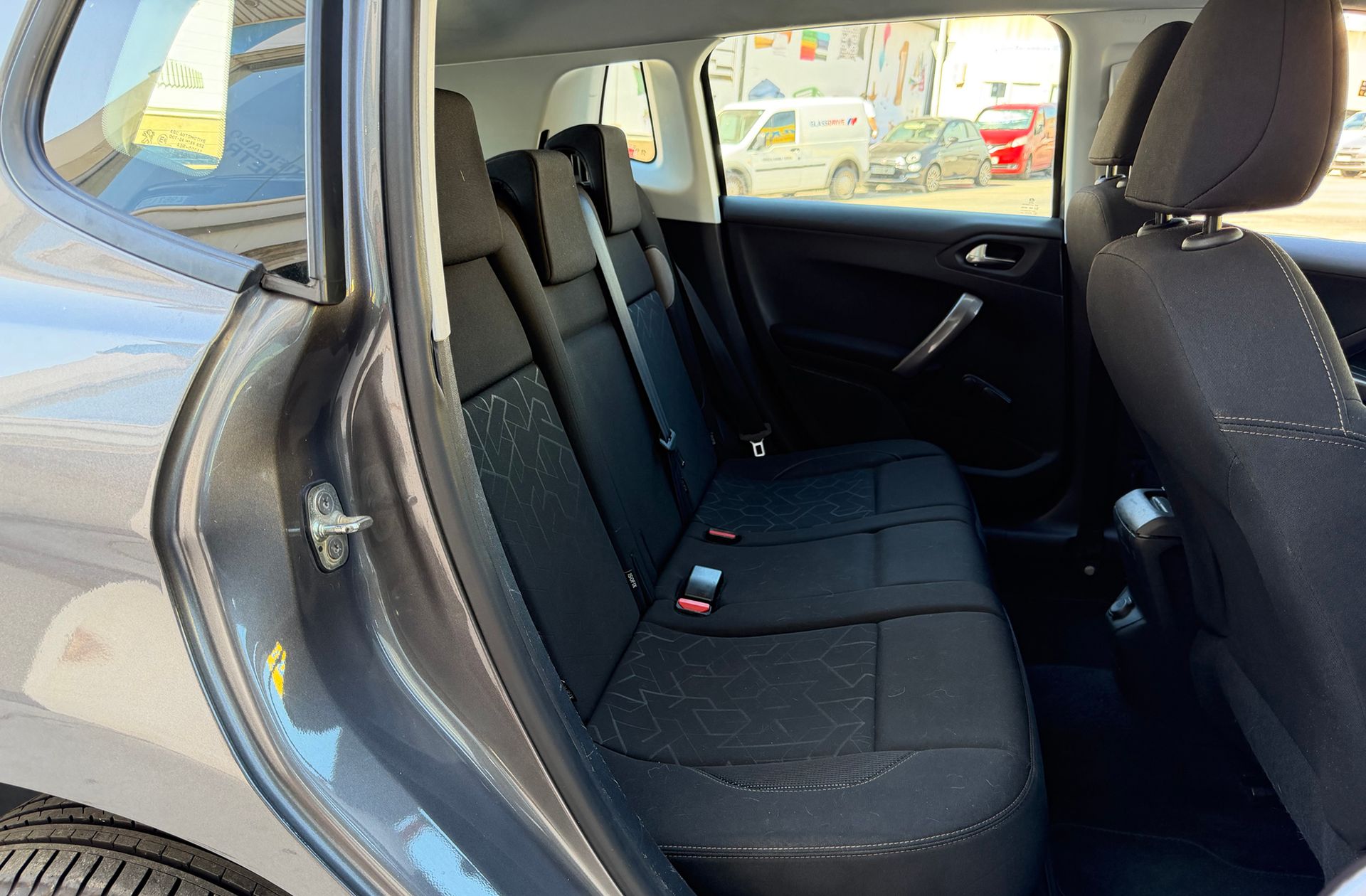 Peugeot 2008 e-HDI 92 Active - foto 14