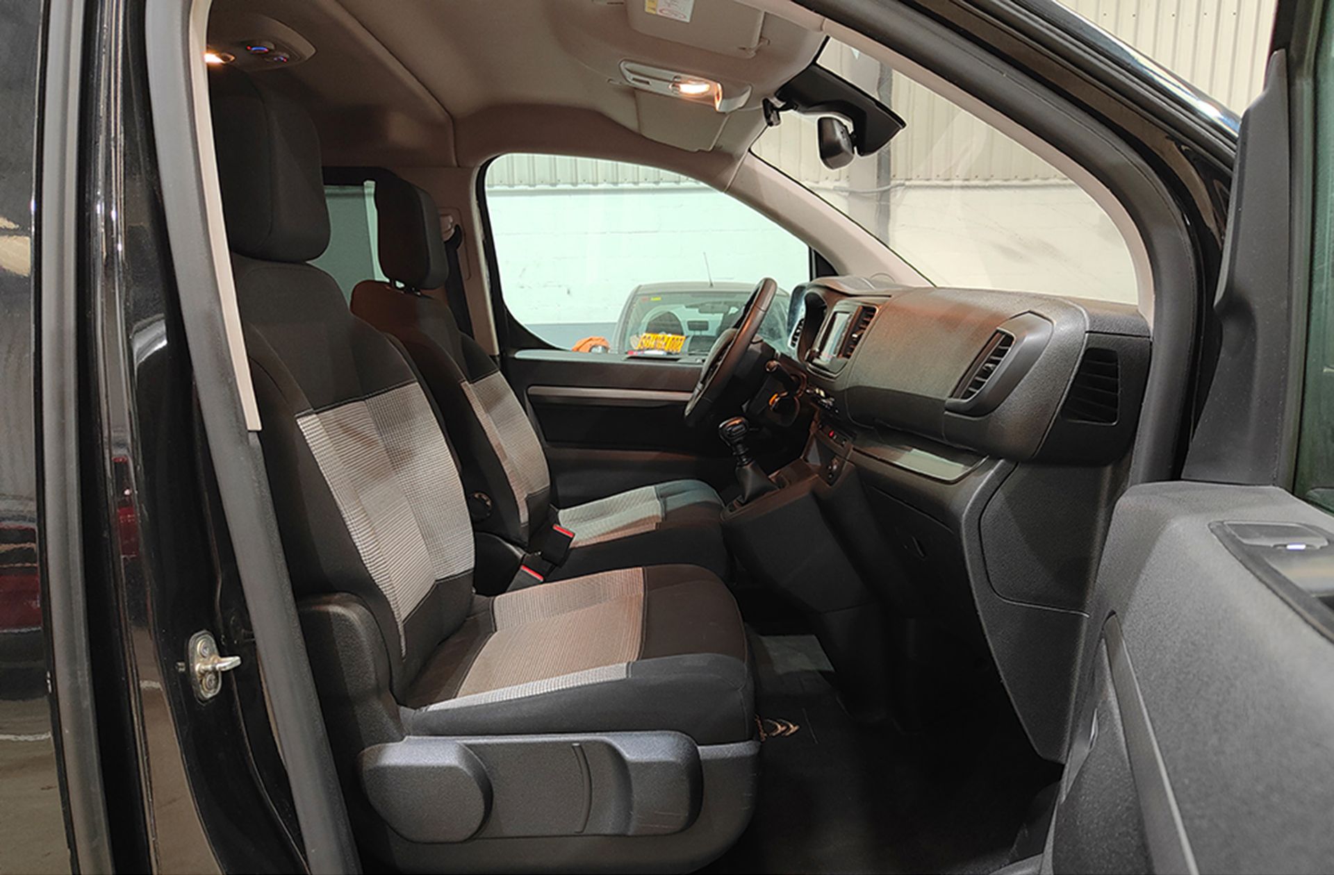 Citroën SpaceTourer BlueHDi 150 Feel Talla M - foto 20