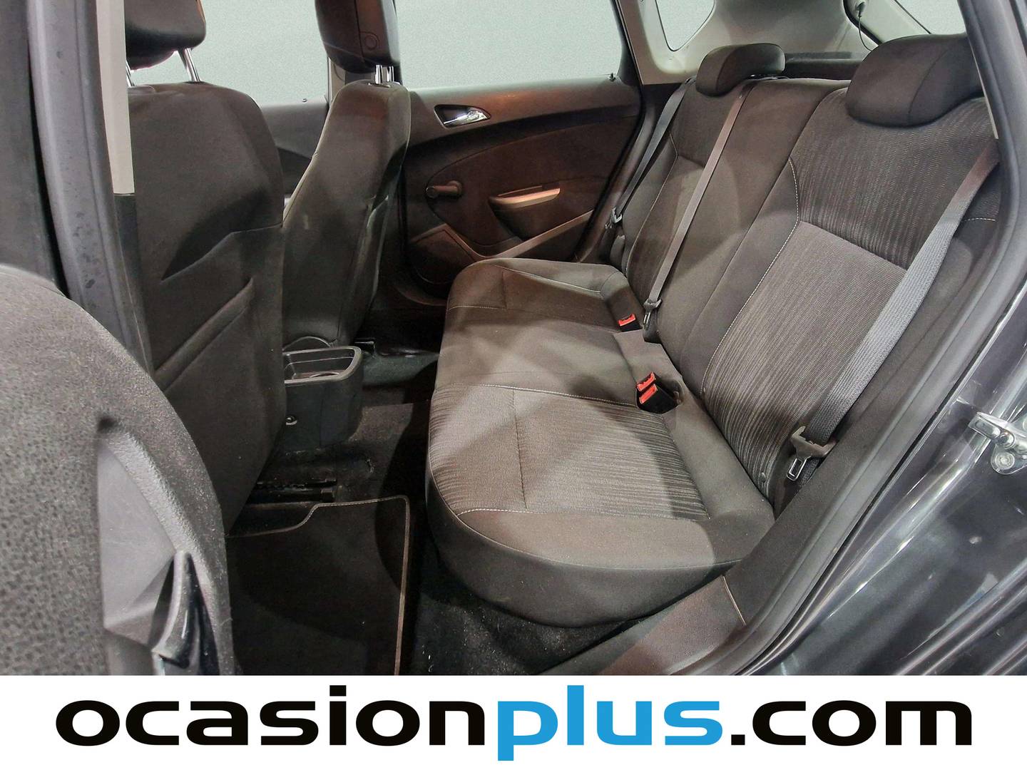 Foto asientos traseros Opel Astra Opel Astra 1.6 Selective (115 CV)