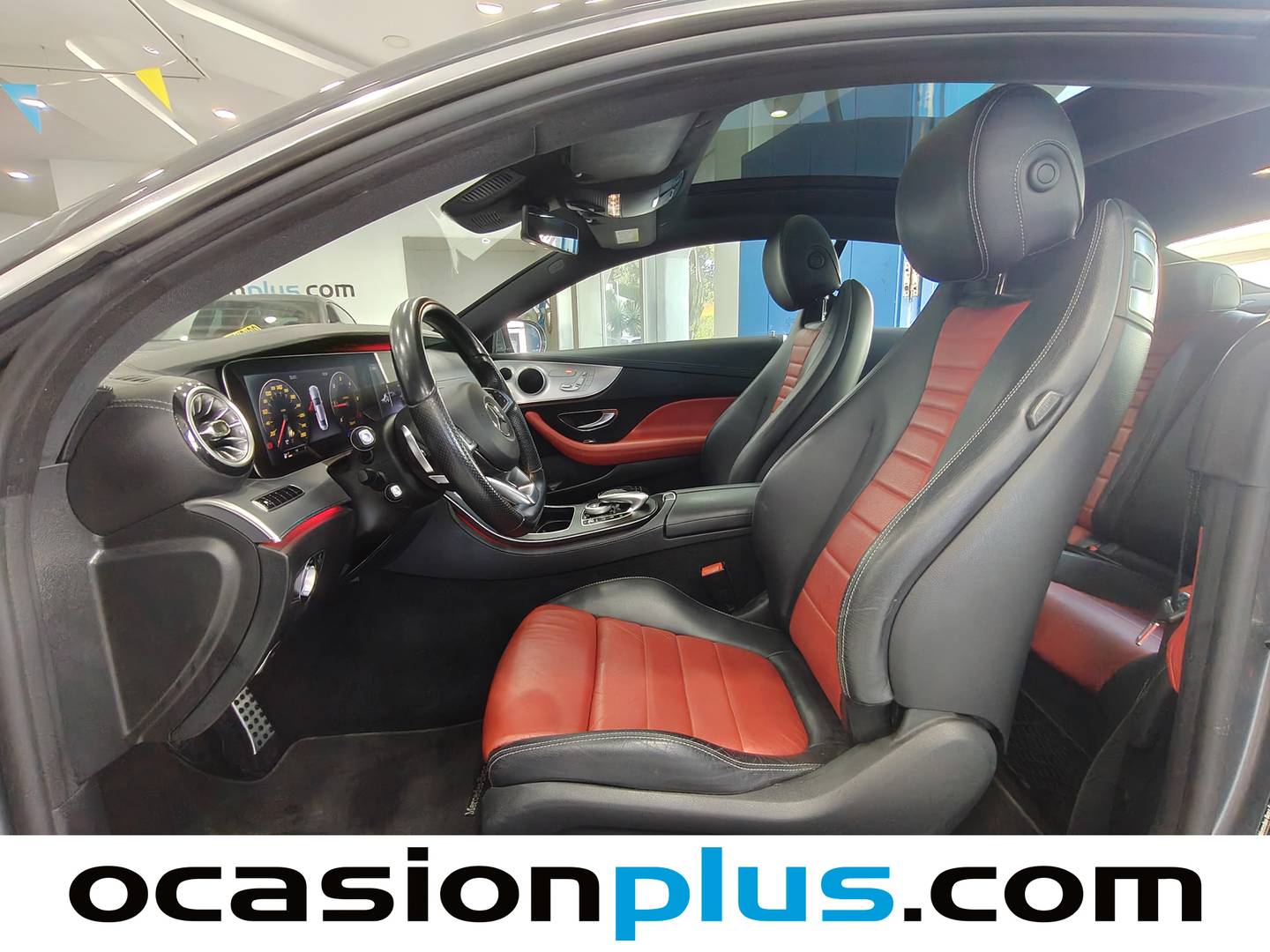 Foto asientos delanteros Mercedes Clase E Mercedes Clase E E 220 d Coupe (194 CV) Pack AMG