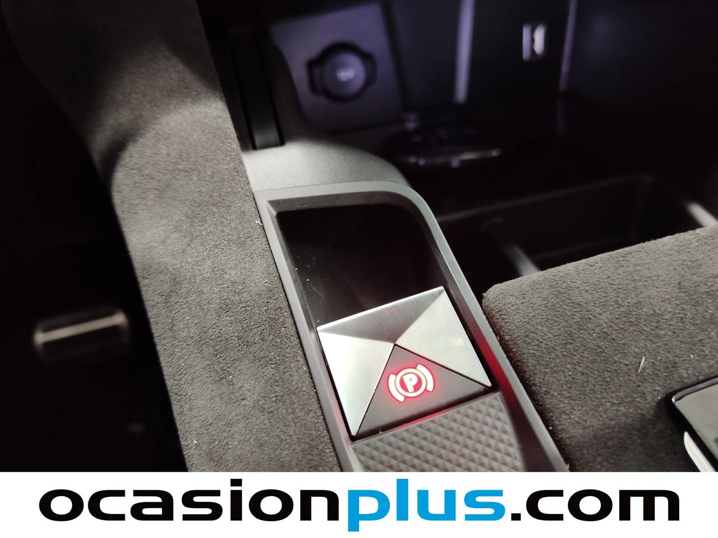 Foto DS DS 7 Crossback DS DS7 Crossback PureTech 130 Performance Line Auto (130 CV)