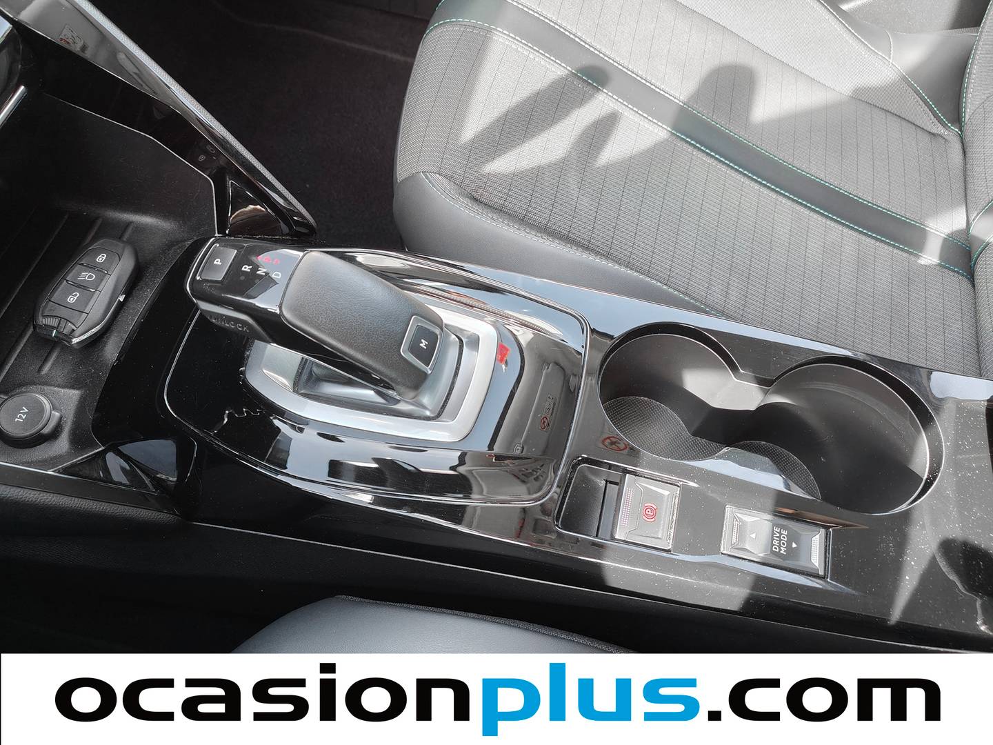 Peugeot 2008 Peugeot 2008 PureTech 130 S&S Allure Pack EAT8 (130 CV) de segunda mano