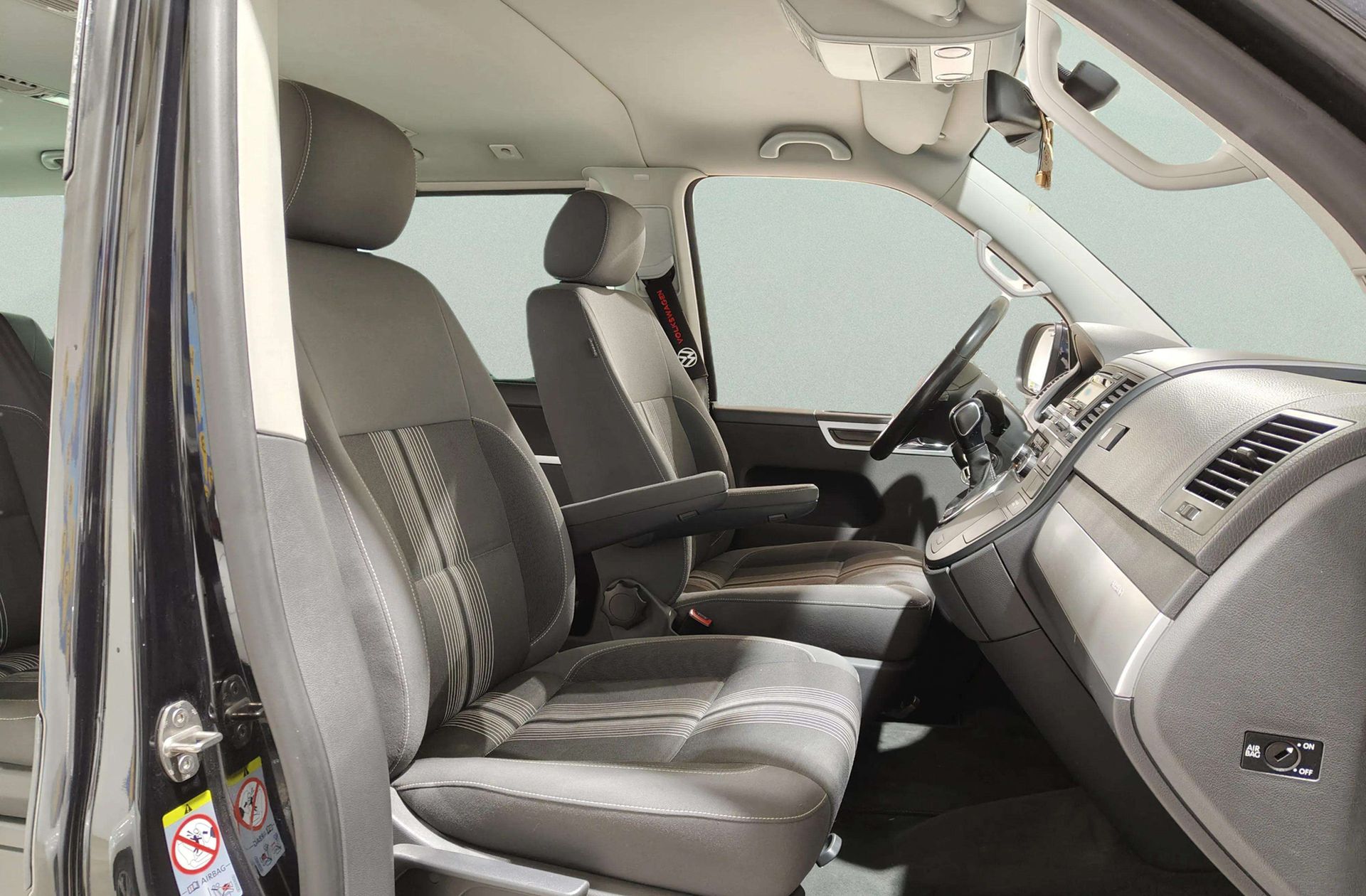 Volkswagen Multivan Comfortline Edition 2.0 BiTDI DSG - foto 15