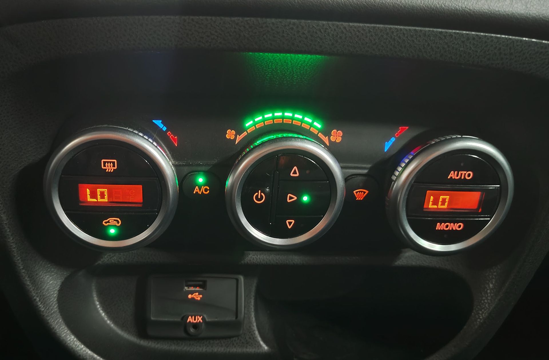 Fiat 500L 1.3 MultiJet II Living 7 plazas - foto 29