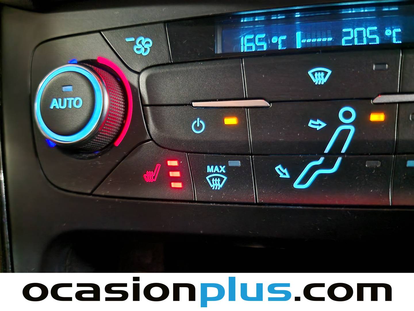 Extras y acabados del Ford Focus Ford Focus 1.5 TDCI Titanium (120 CV)