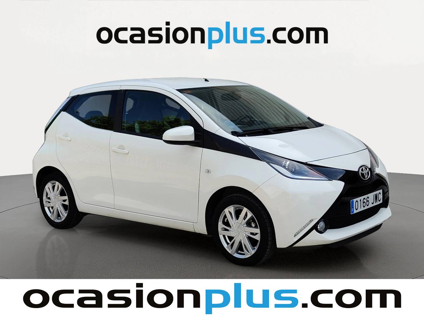 Foto delantera Toyota Aygo Toyota Aygo 1.0 70 x-play (69 CV) derecha