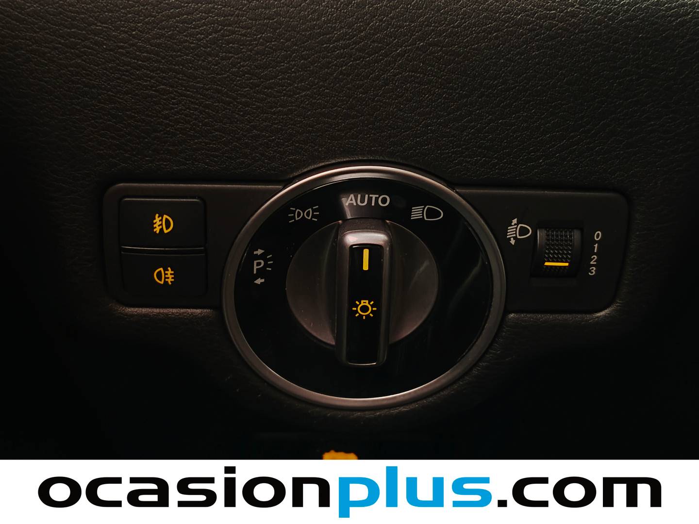 Acabados Infiniti Q30 Infiniti Q30 1.6 TC Premium 7DCT (156 CV)