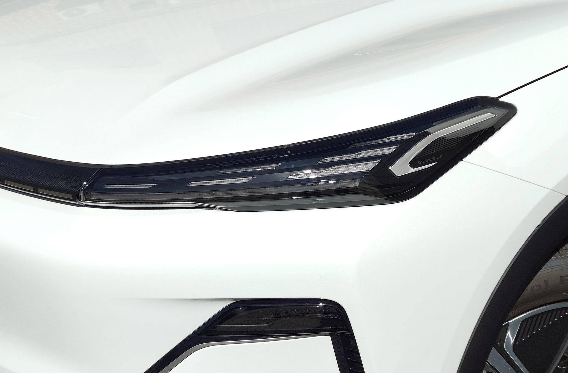 Geely Starray EM-i 1.5 PHEV Pro - foto 19