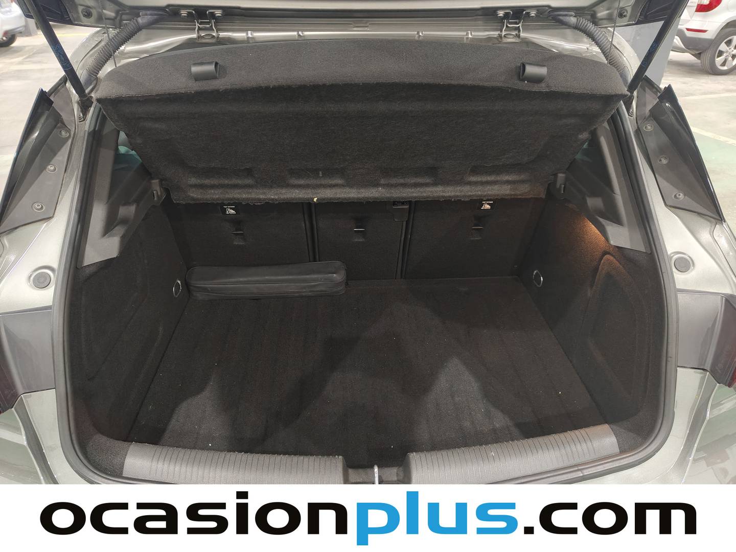 Fotos maletero Opel Astra Opel Astra 1.2T SHR Ultimate (145 CV)
