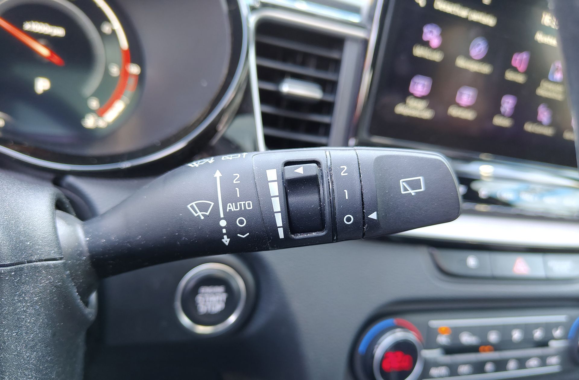 Kia Ceed 1.6 MHEV GT Line DCT - foto 33