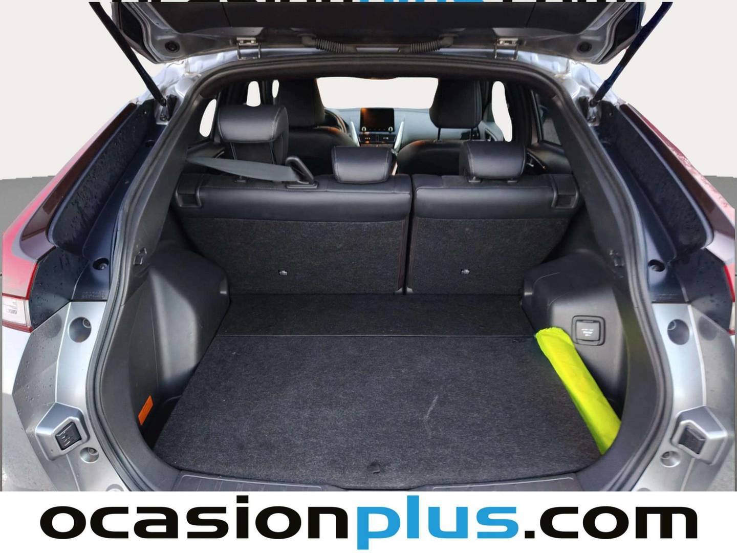 Foto Mitsubishi Eclipse Cross Mitsubishi Eclipse Cross 2.4 PHEV Kaiteki 4WD Auto (188 CV)