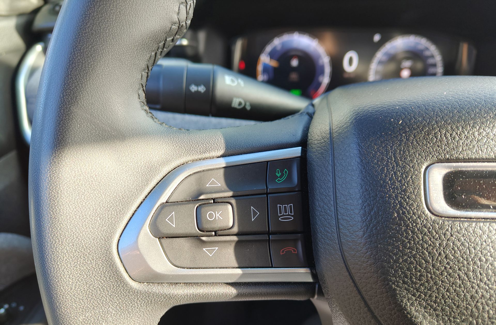 Jeep Compass 1.5 MHEV eHybrid Longitude DCT - foto 25